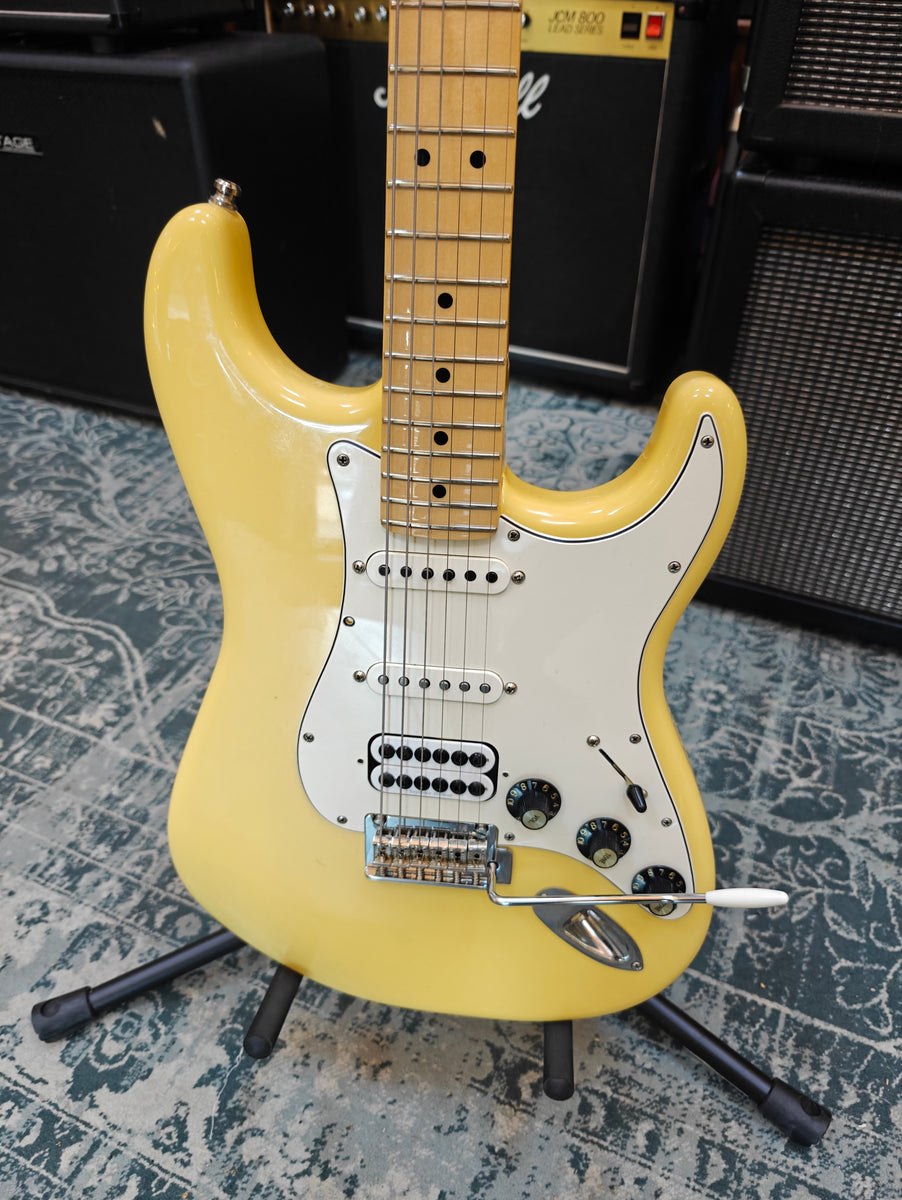 Player Stratocaster Buttercream w/ Seymour Duncan Invader & Bare Knuck ...