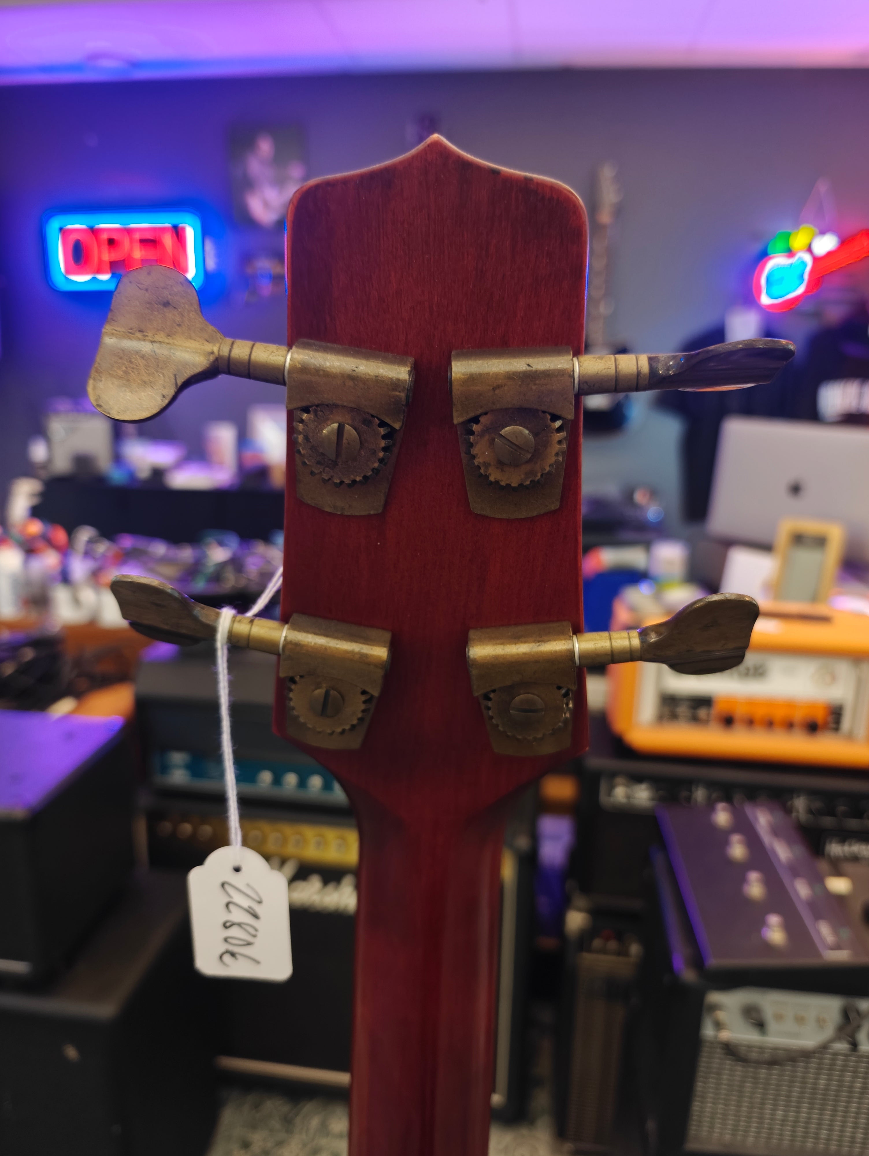 Takamine B-11