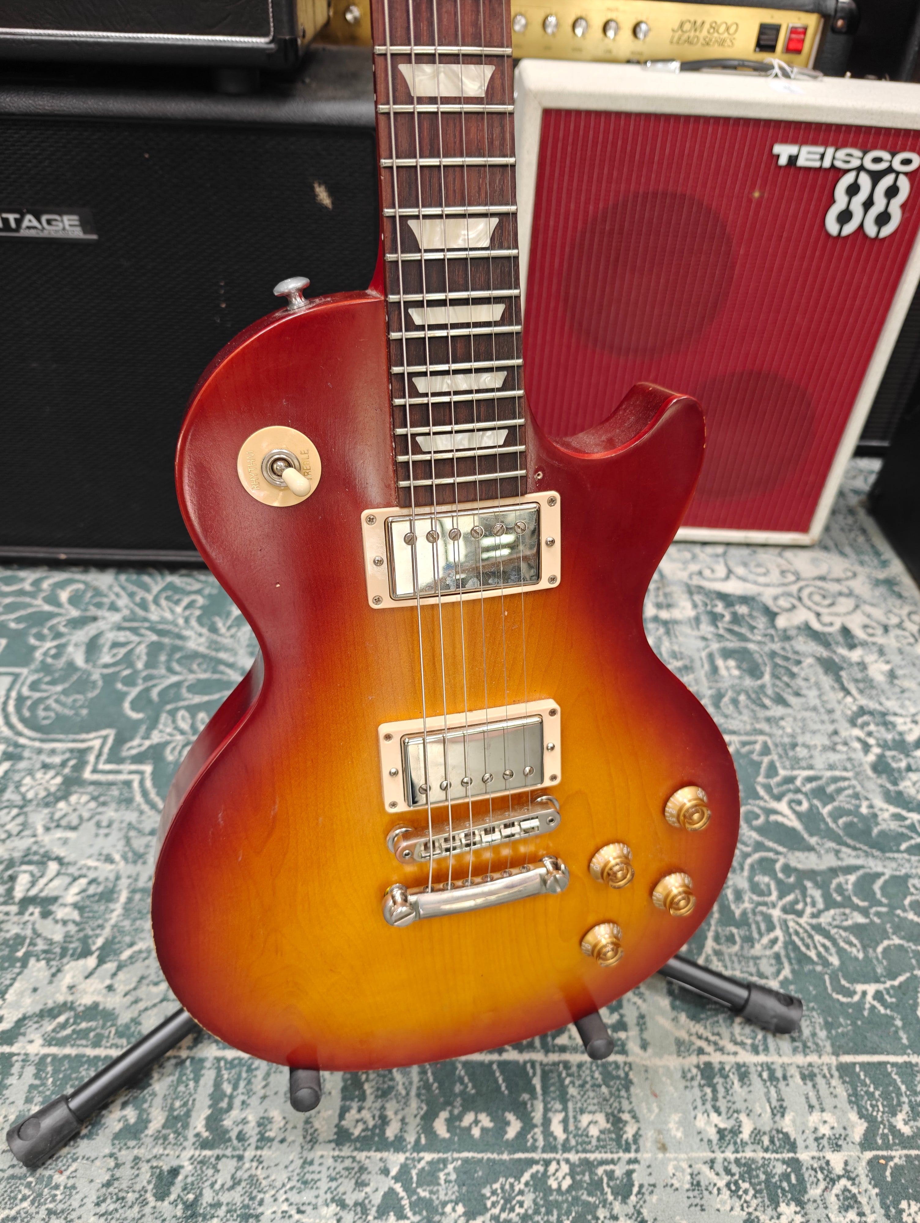 Gibson Les Paul Tribute 2019