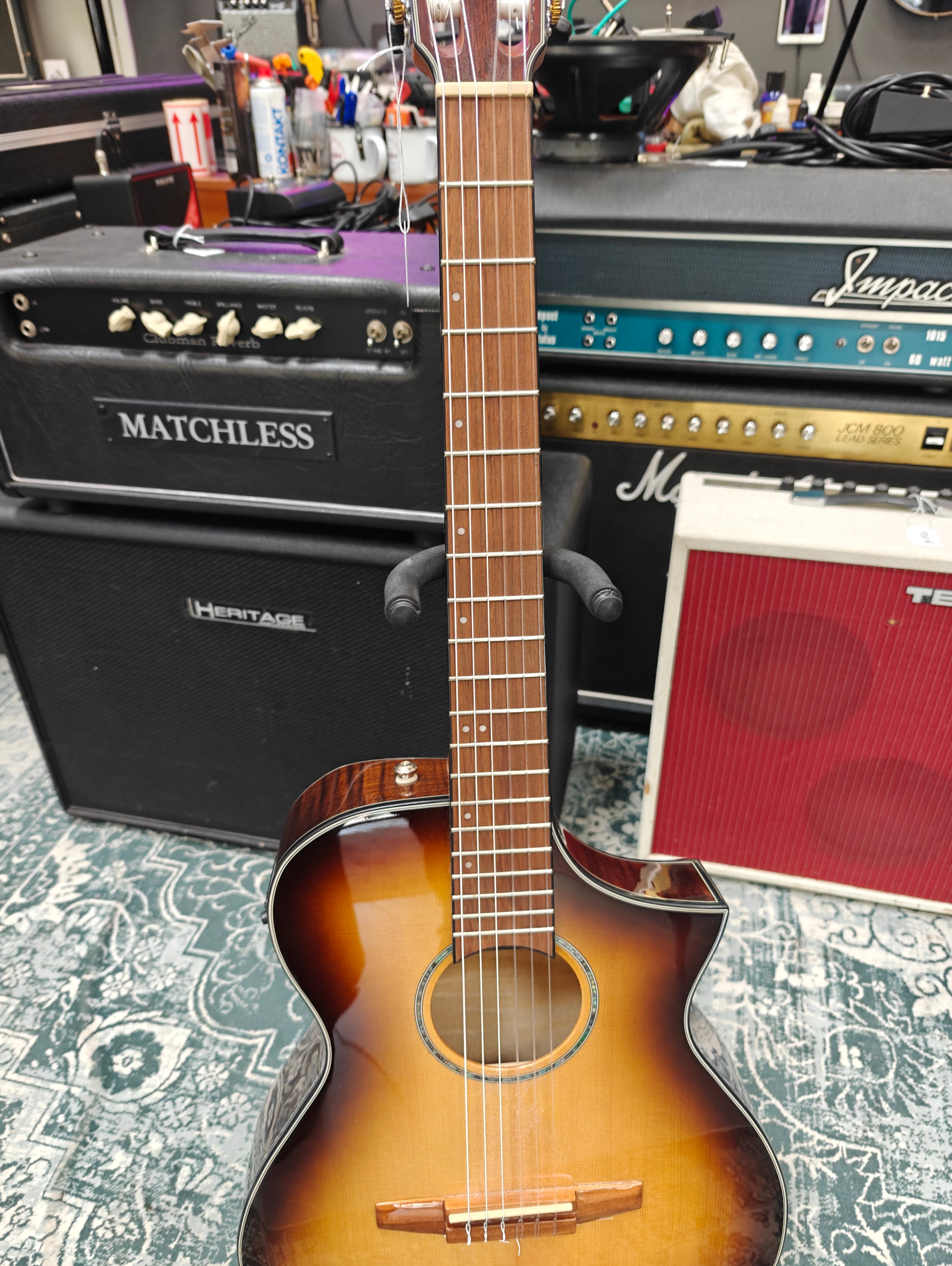 Ibanez AEWC300N-NNB