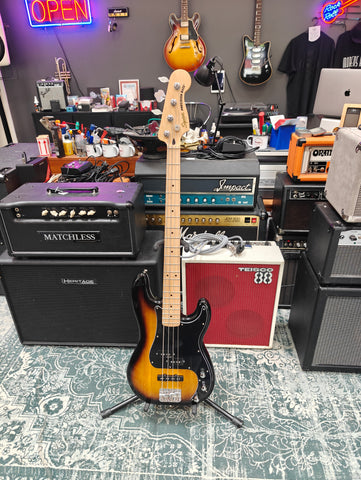 Squier Affinity P Bass Sunburst