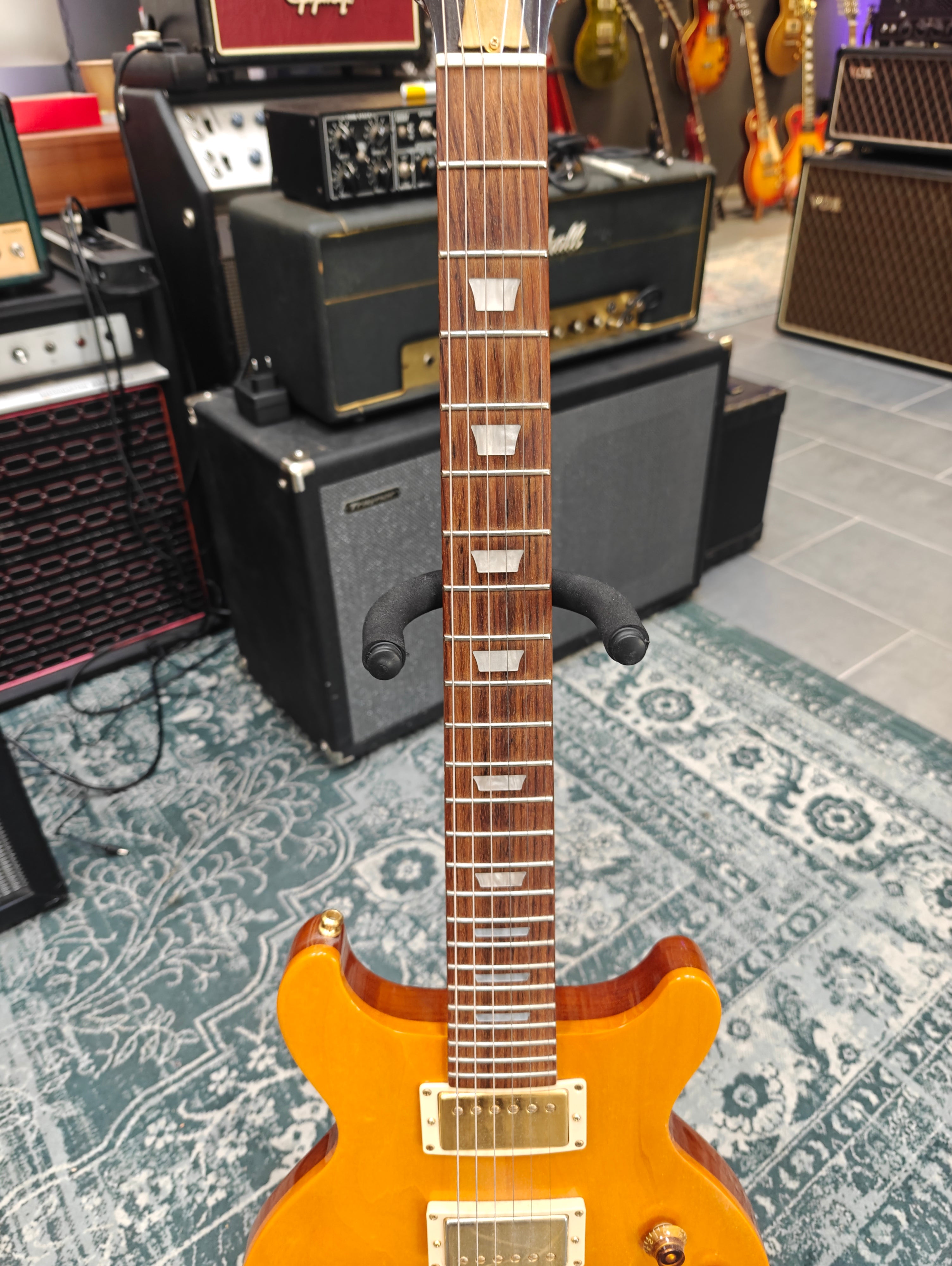 Gibson Les Paul Standard Lite Double Cutaway 1999 Translucent Amber