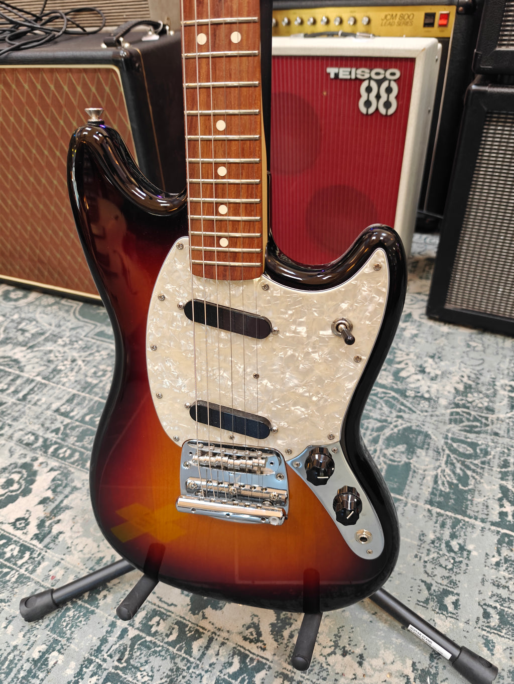Fender Mustang American Performer 2018