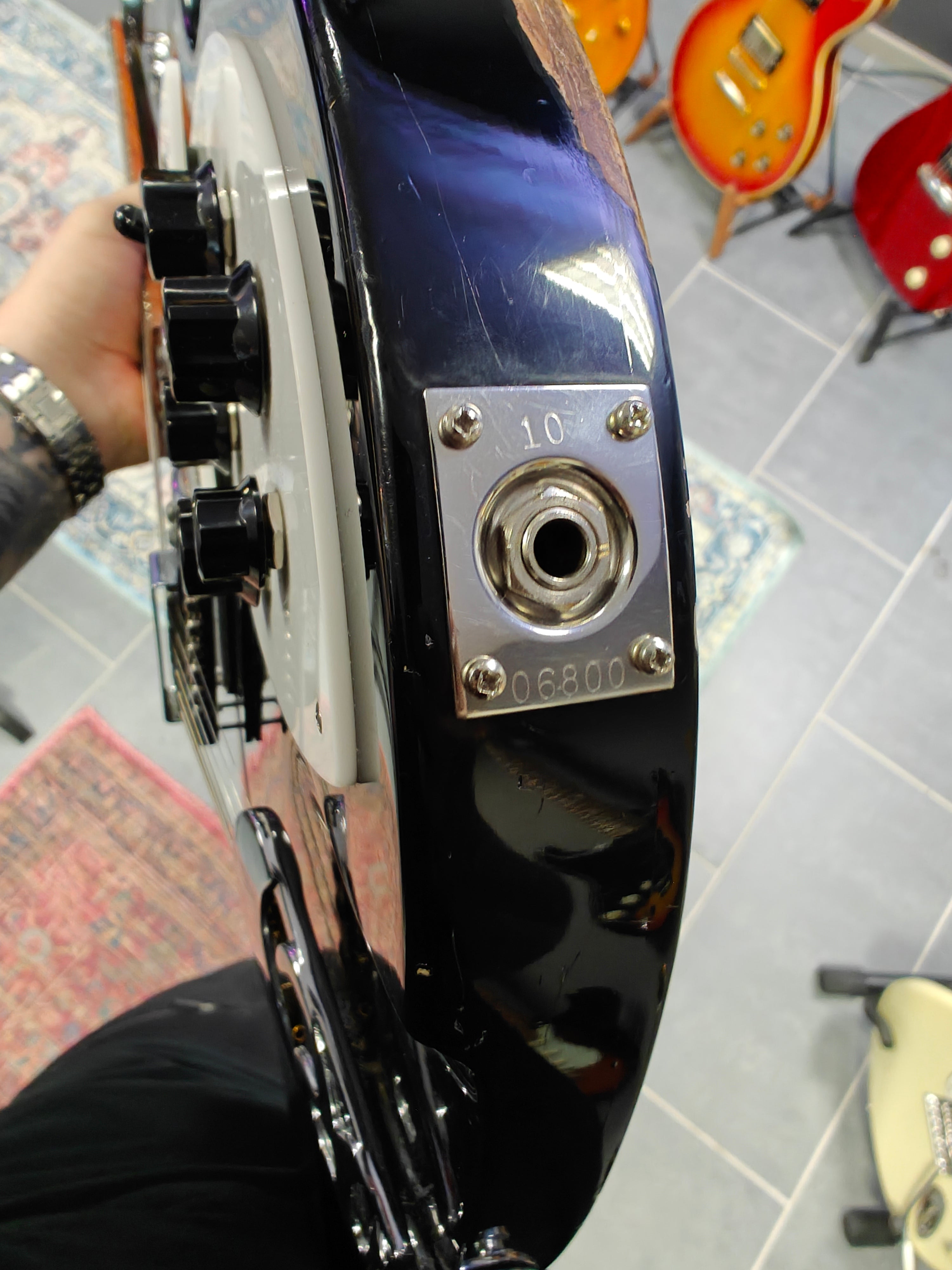 Rickenbacker 330 Jetglo 2010