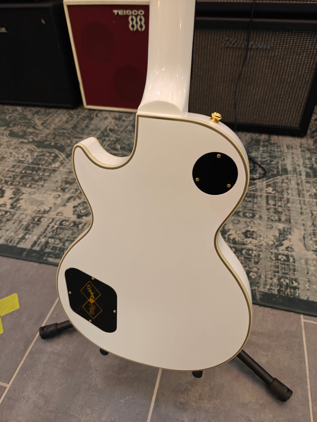 Epiphone Les Paul Custom Alpine White Inspired by Gibson Custom