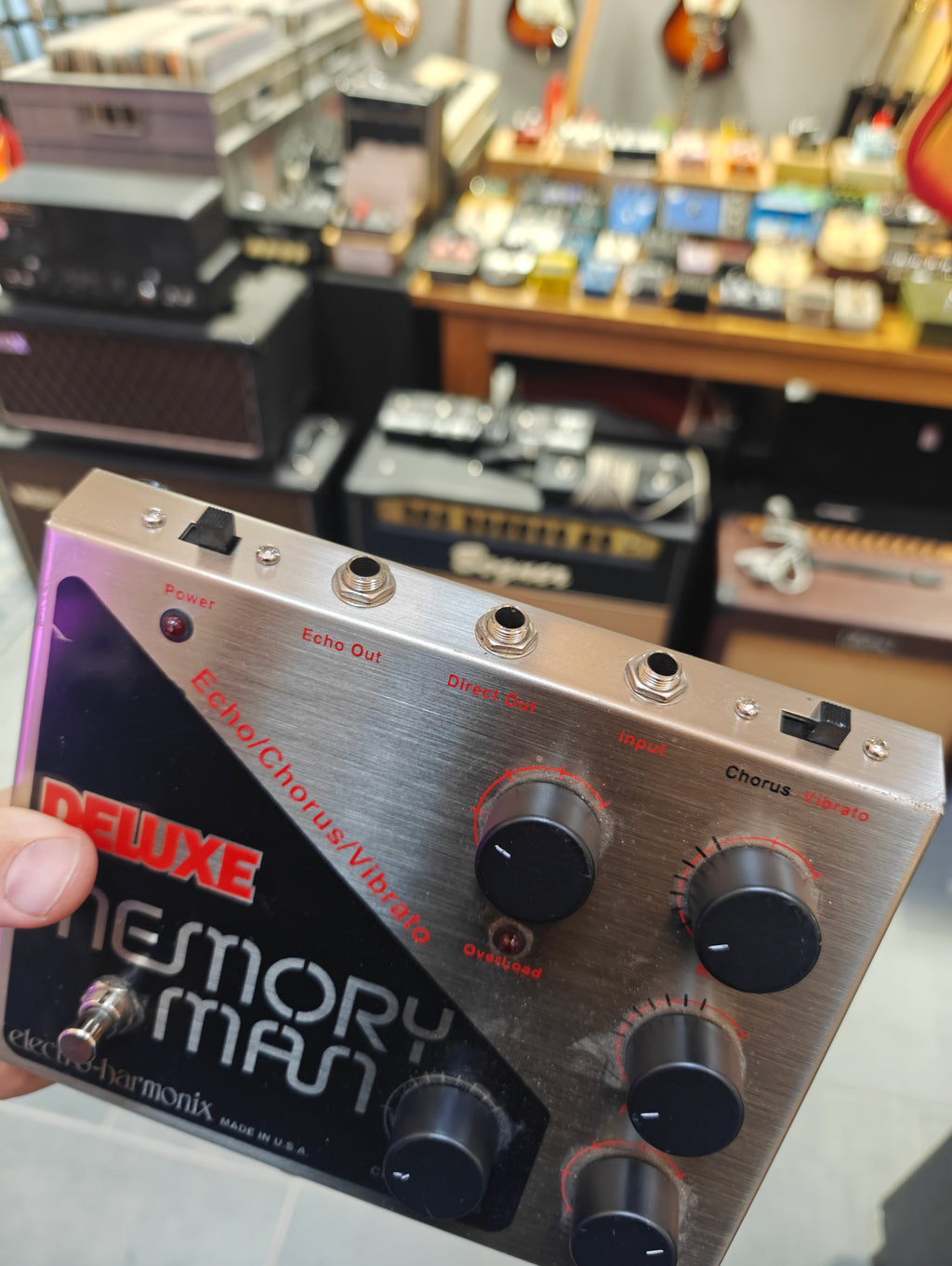 Electro-Harmonix Deluxe Memory Man 2000s Reissue REV-D