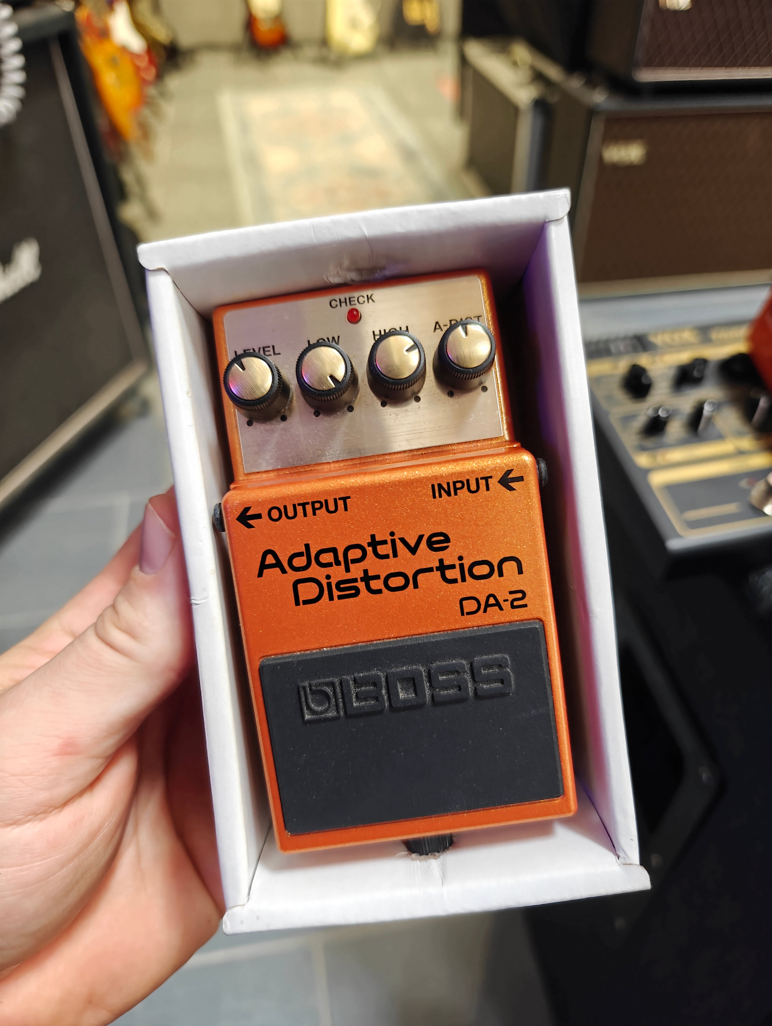 Boss DA-2 Adaptive Distortion