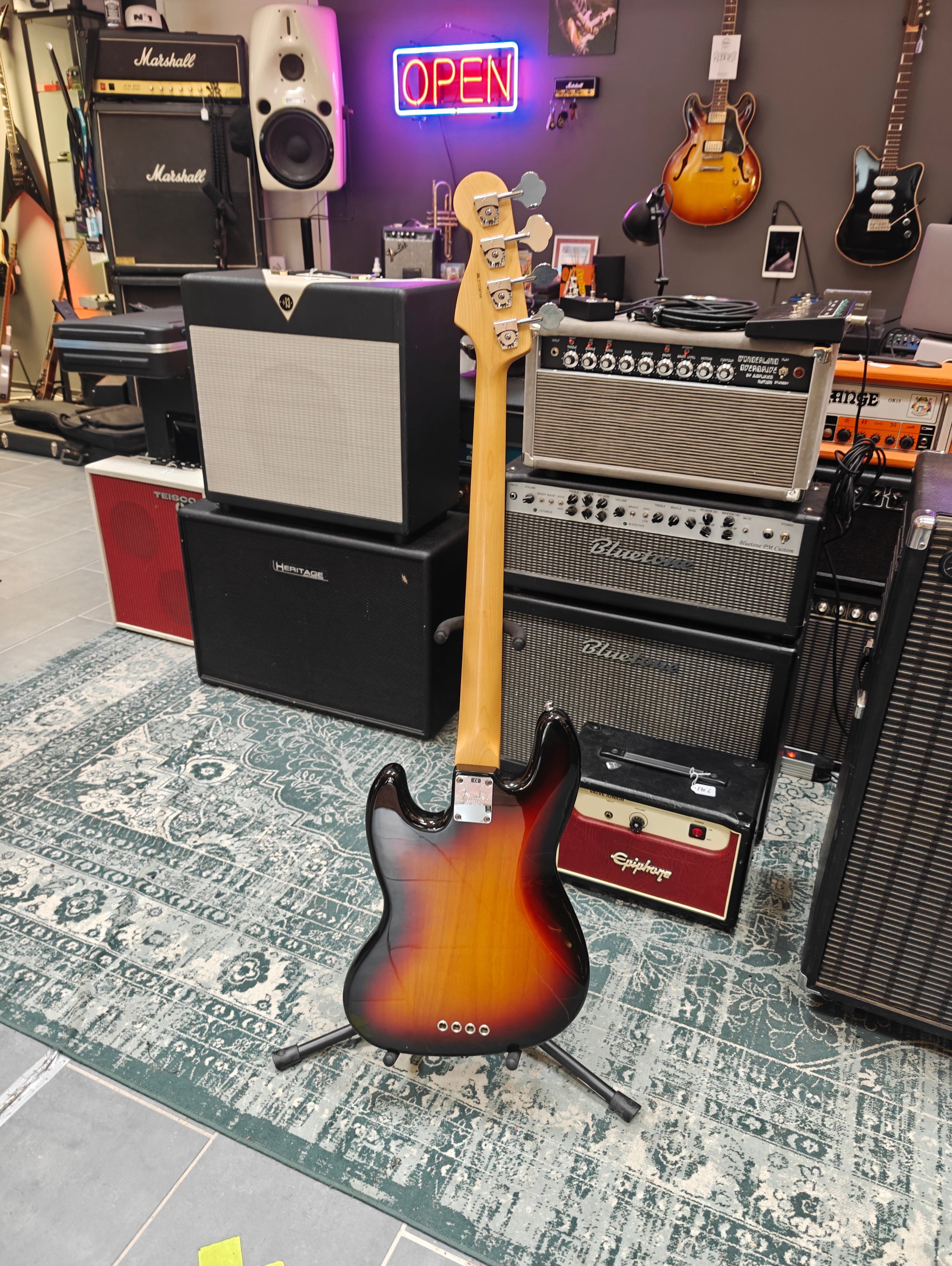 Fender American Standard Jazz Bass Fretless 2008 w/ Fretted Neck