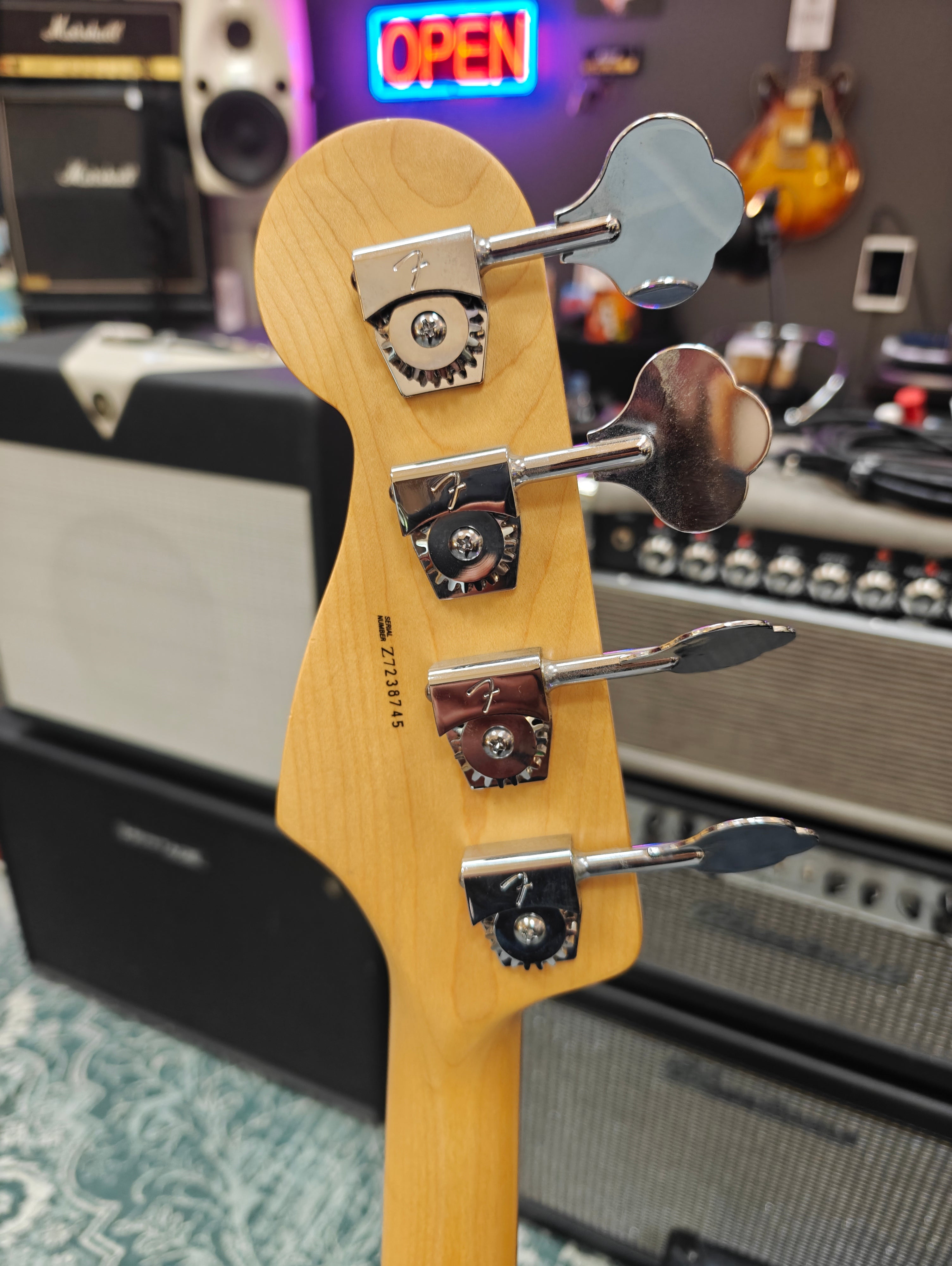 Fender American Standard Jazz Bass Fretless 2008 w/ Fretted Neck