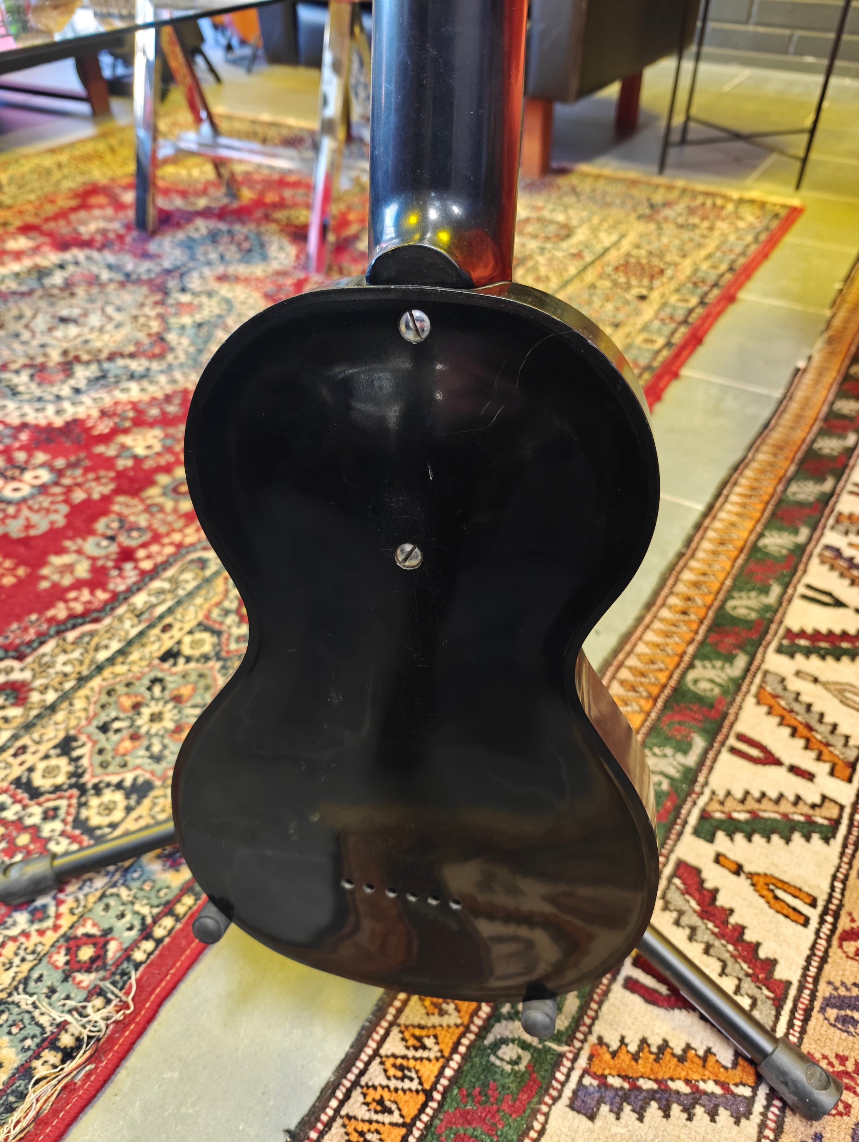 Premiervox Spanish Solid Body Electric Guitar Made by Rickenbacker 1937-1938