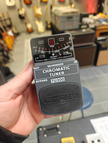 Behringer TU300