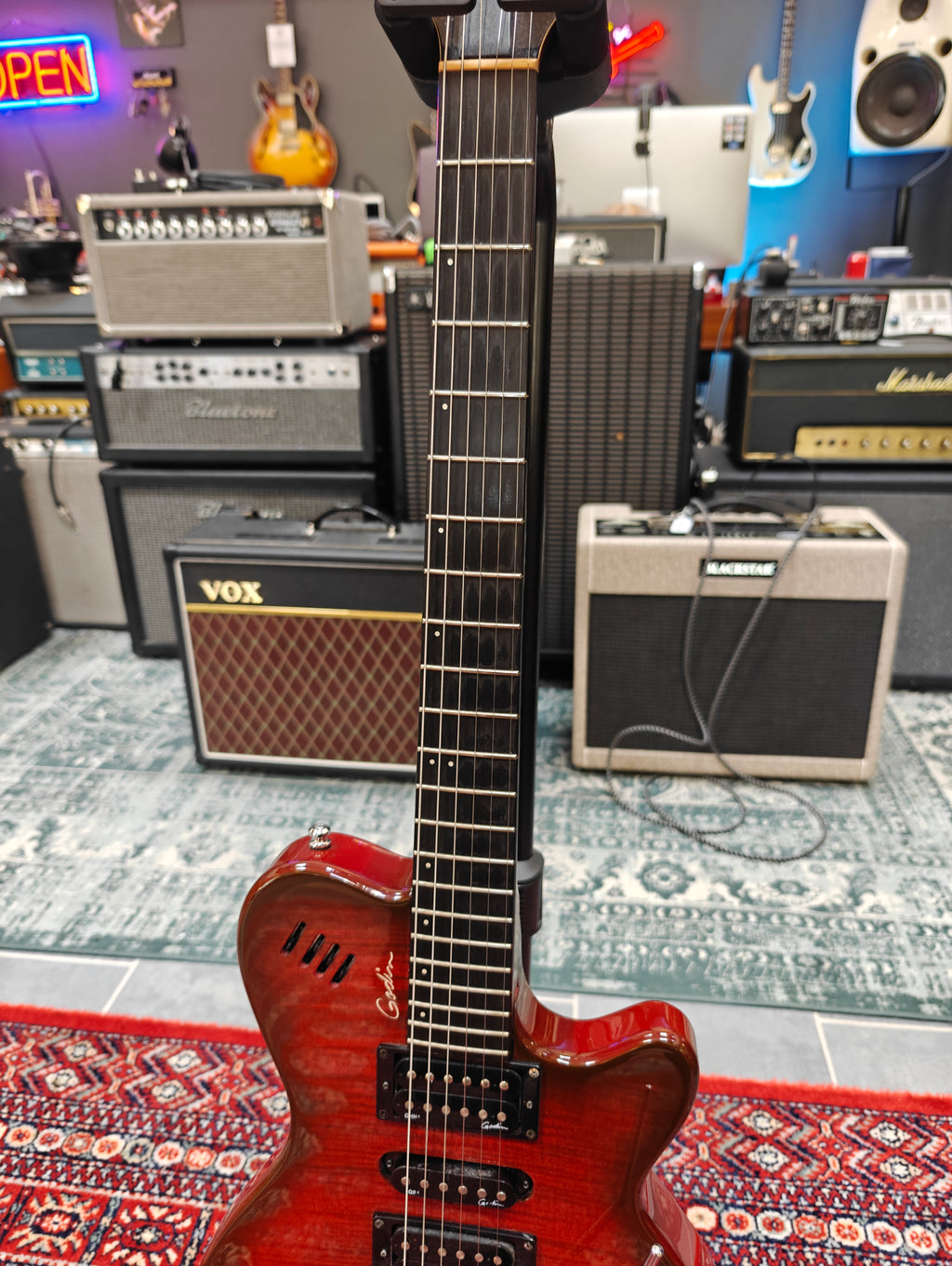 Godin xtSA Light Burst Flame