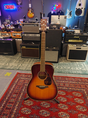 Yamaha FG720S