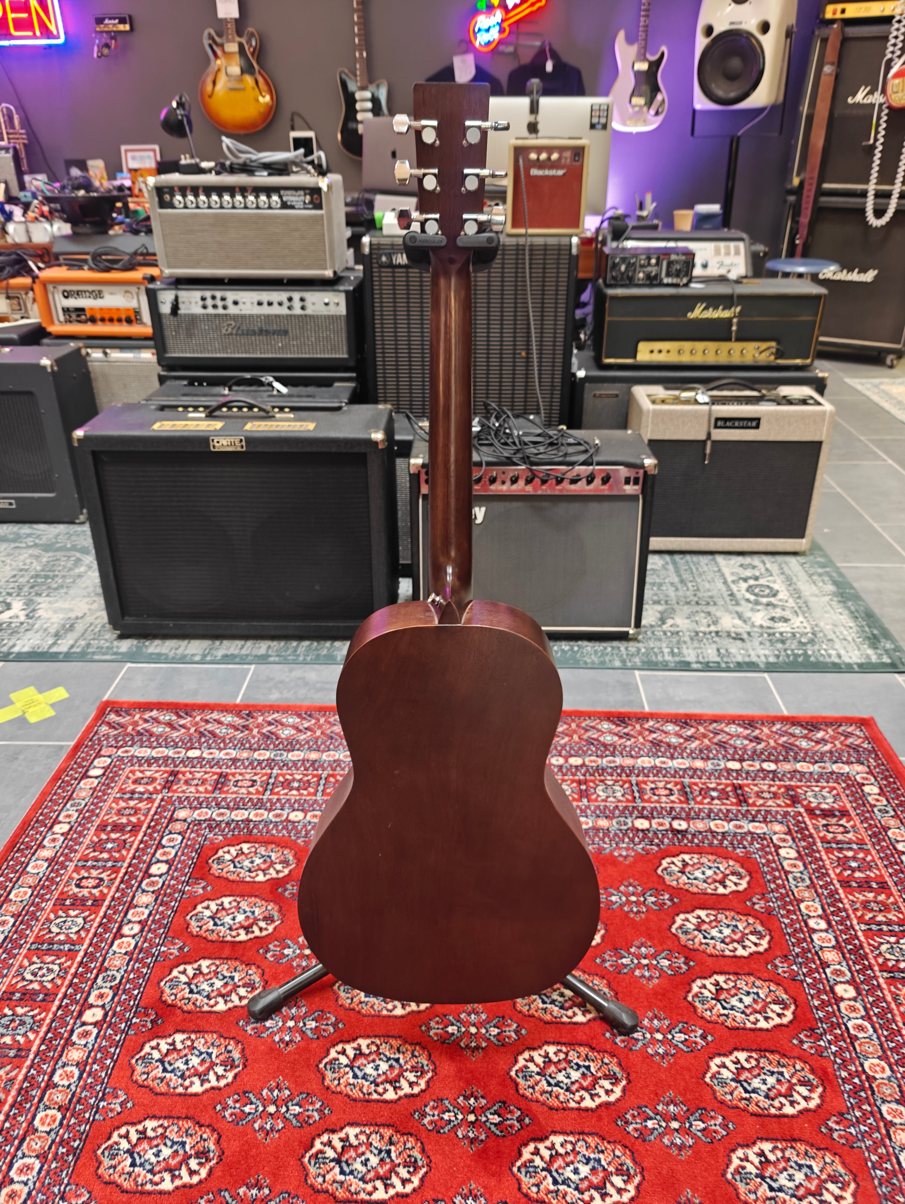 Vintage V880WK Statesboro Parlour Guitar Whisky Sour