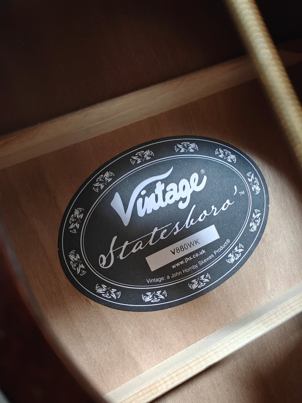 Vintage V880WK Statesboro Parlour Guitar Whisky Sour