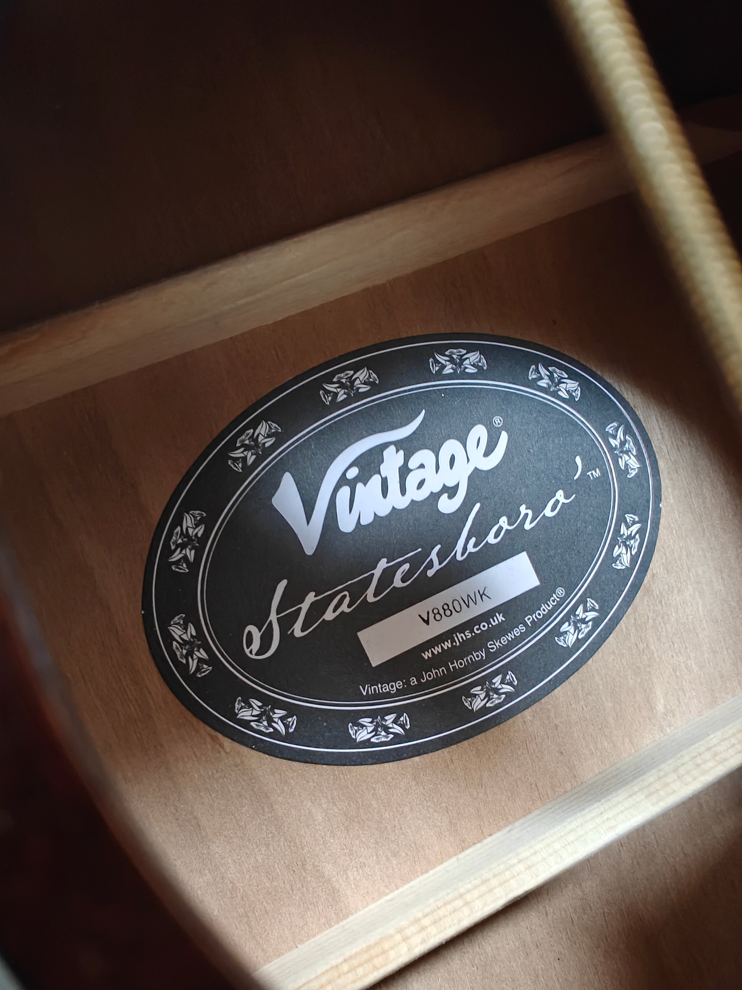 Vintage V880WK Statesboro Parlour Guitar Whisky Sour