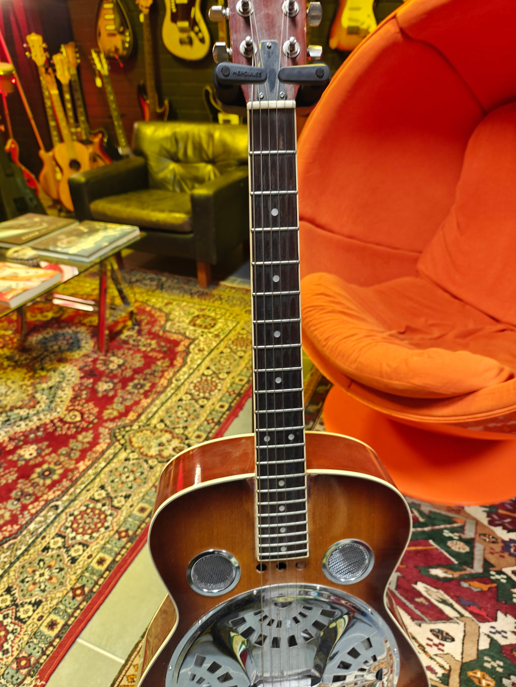 Regal RD-40 Rund hals akustisk resonatorgitarr