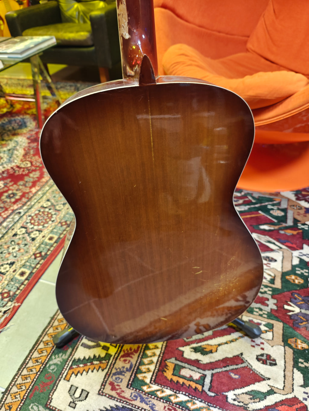 Regal RD-40 Rund hals akustisk resonatorgitarr