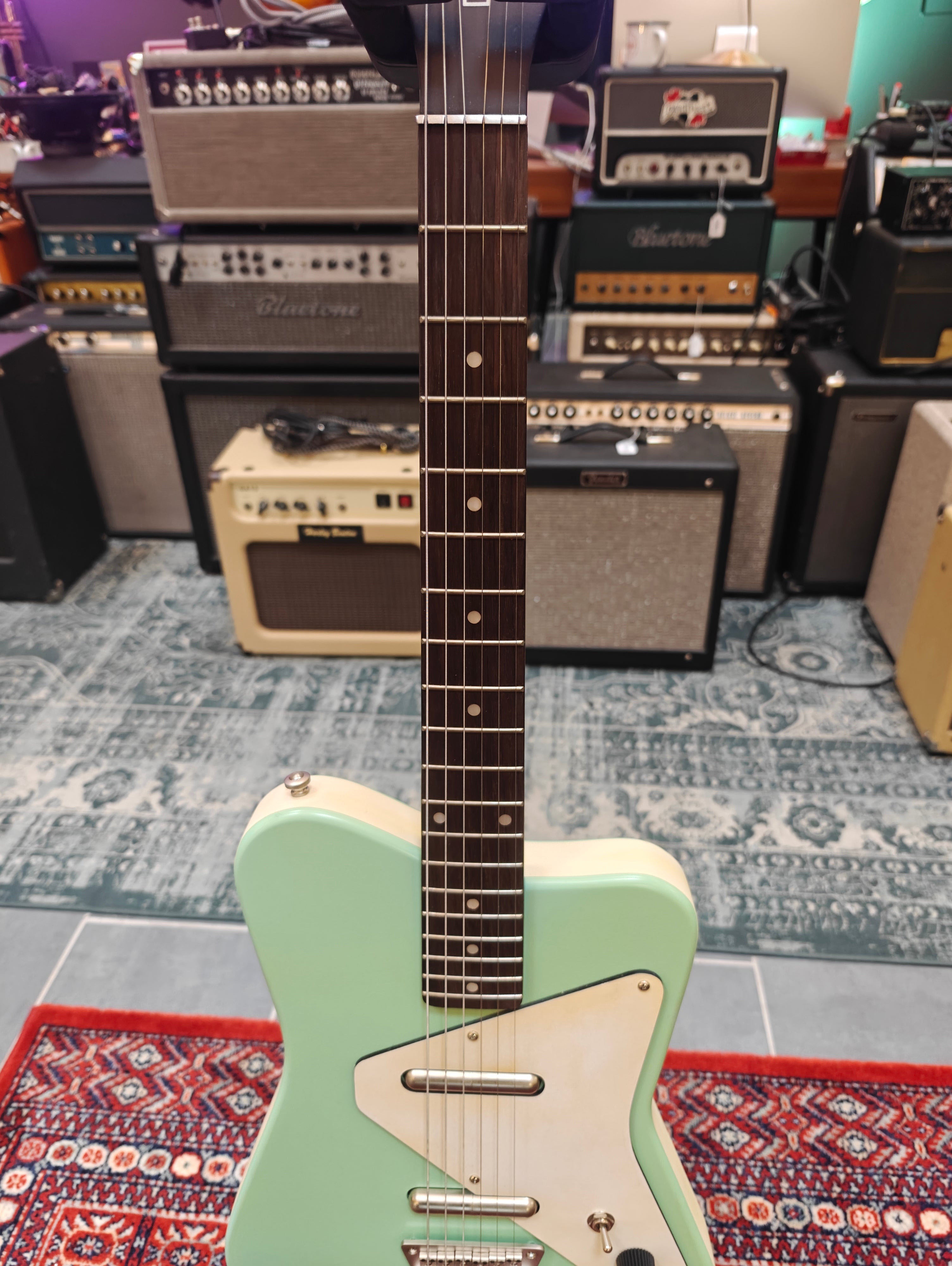 ギター Danelectro Dano Pro Aqua Danelectro Dano Pro Aqua 2007 Reissue – Tonefest Guitar Gallery