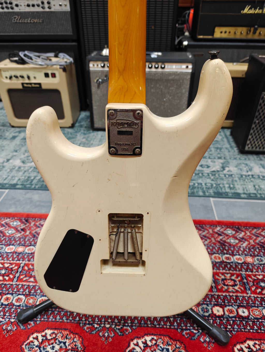 Kramer Reverse Clock Kramer JK-1000 1985 Reverse Headstock – Tonefest Guitar Gallery