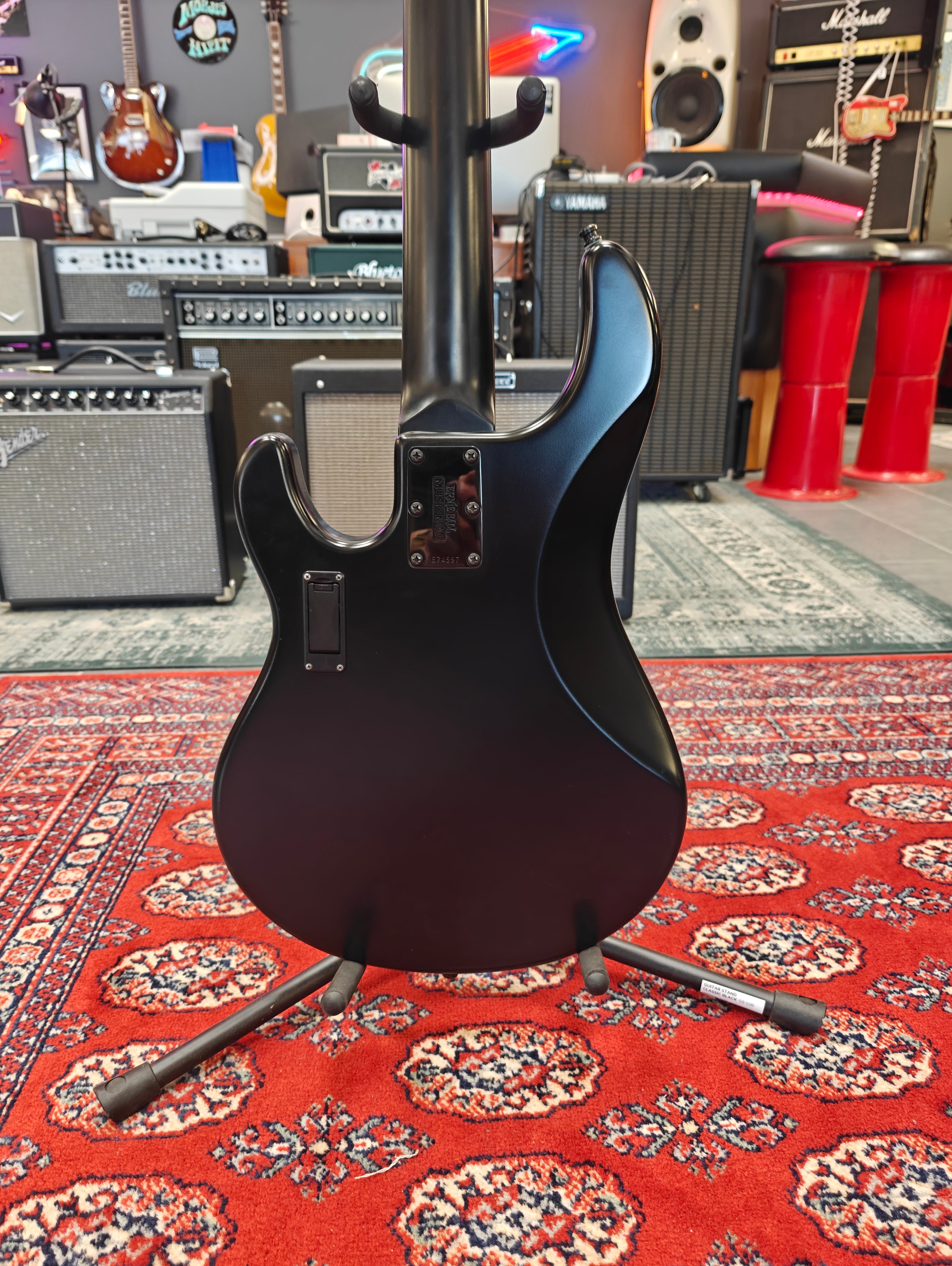 Music Man Stingray 5 HH 2010