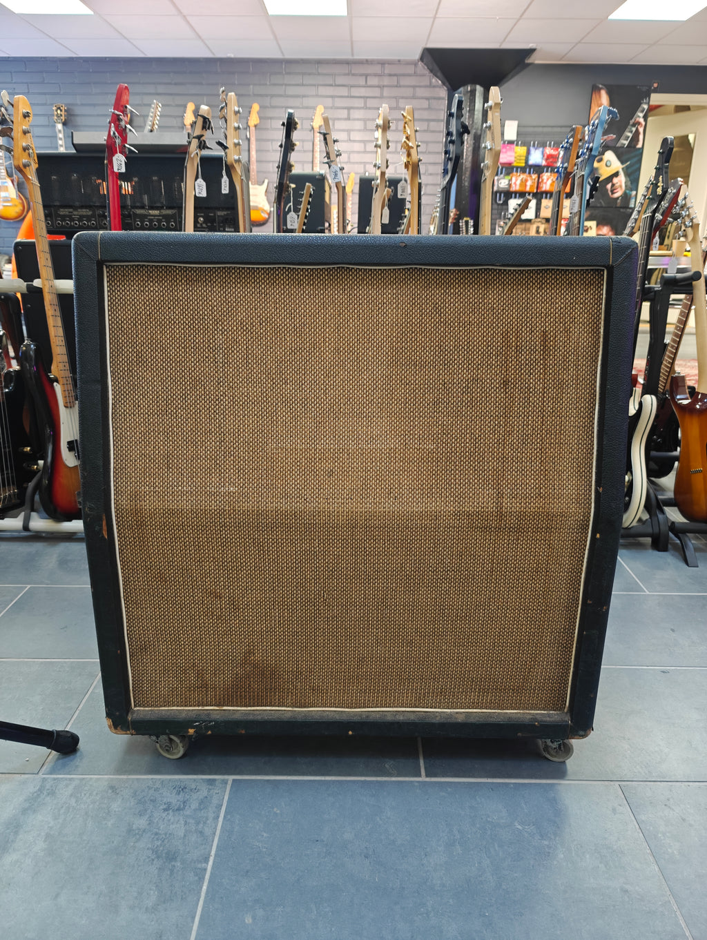 Marshall 4x12" A Cabinet 1970 "Basket Weave" Loaded w/ Celestion Greenback 1279 G12M