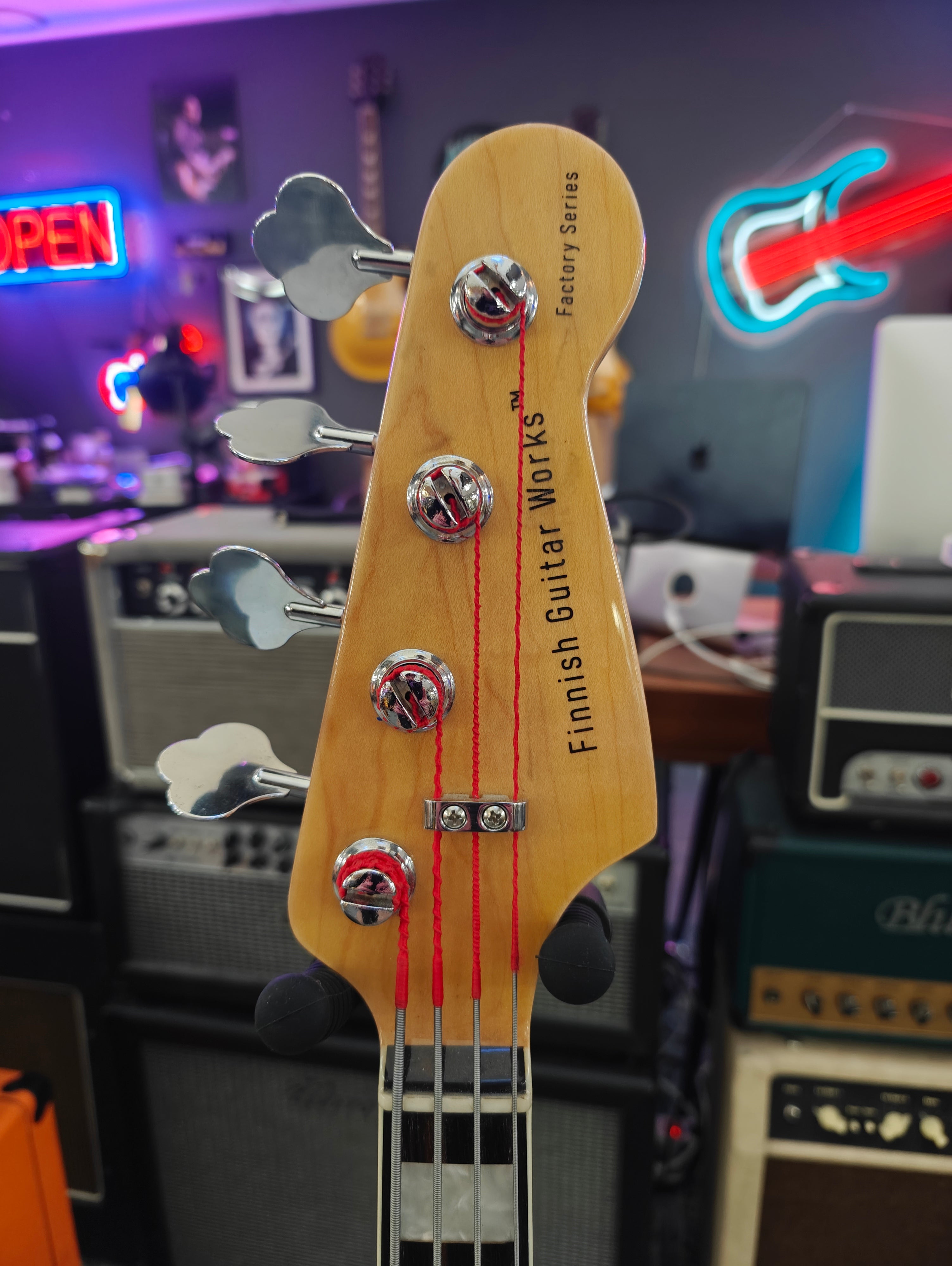 Finnish Guitar Works Factory Series J-Bass