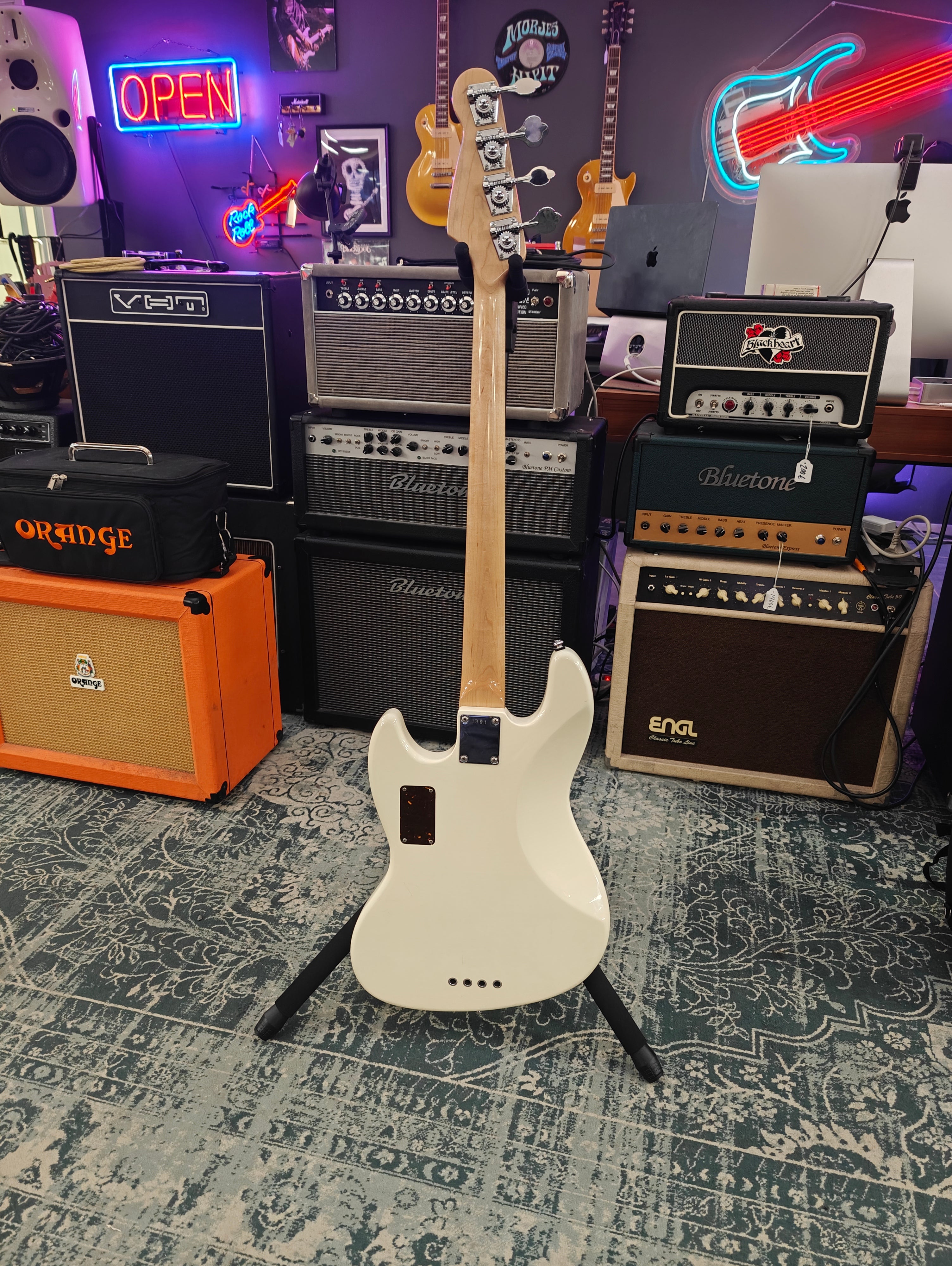 Finnish Guitar Works Factory Series J-Bass
