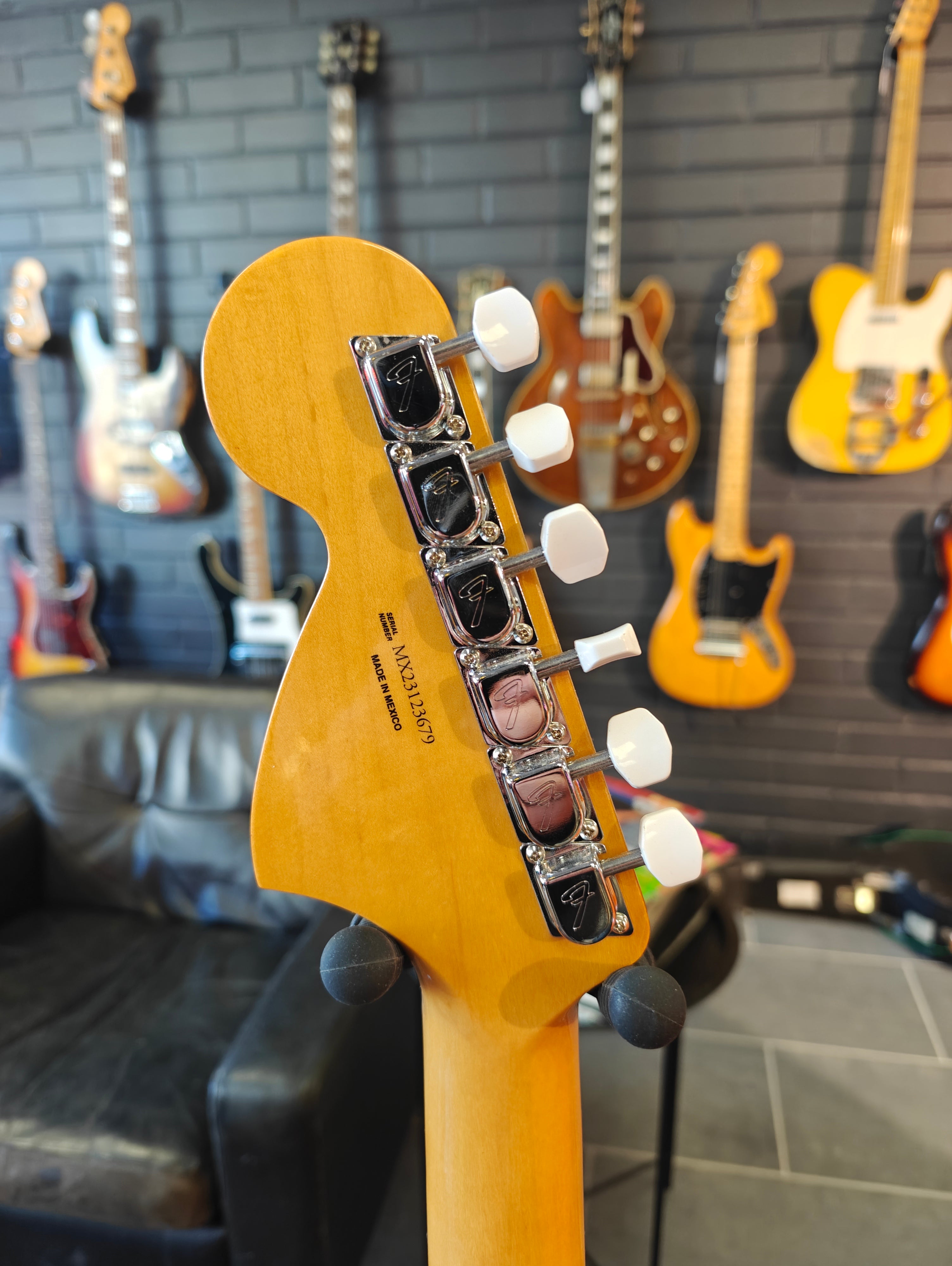 Fender Mustang 70s Competition Vintera II