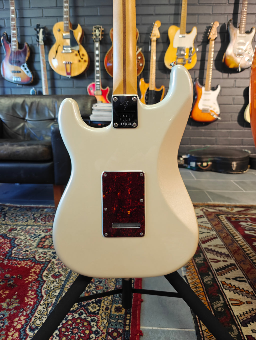 Fender Stratocaster Player Plus 2024