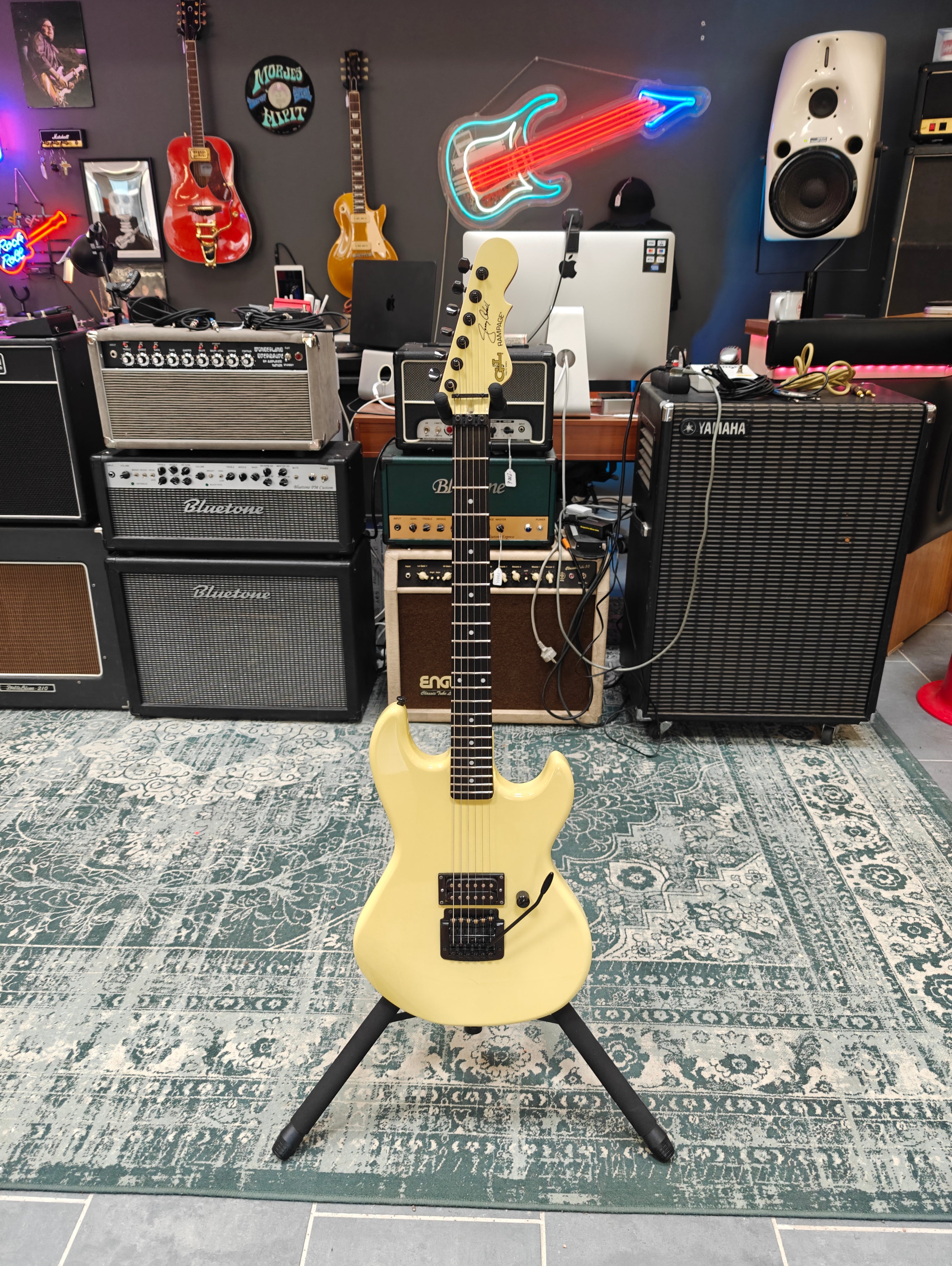 G&L Tribute Series Rampage Jerry Cantrell Signature