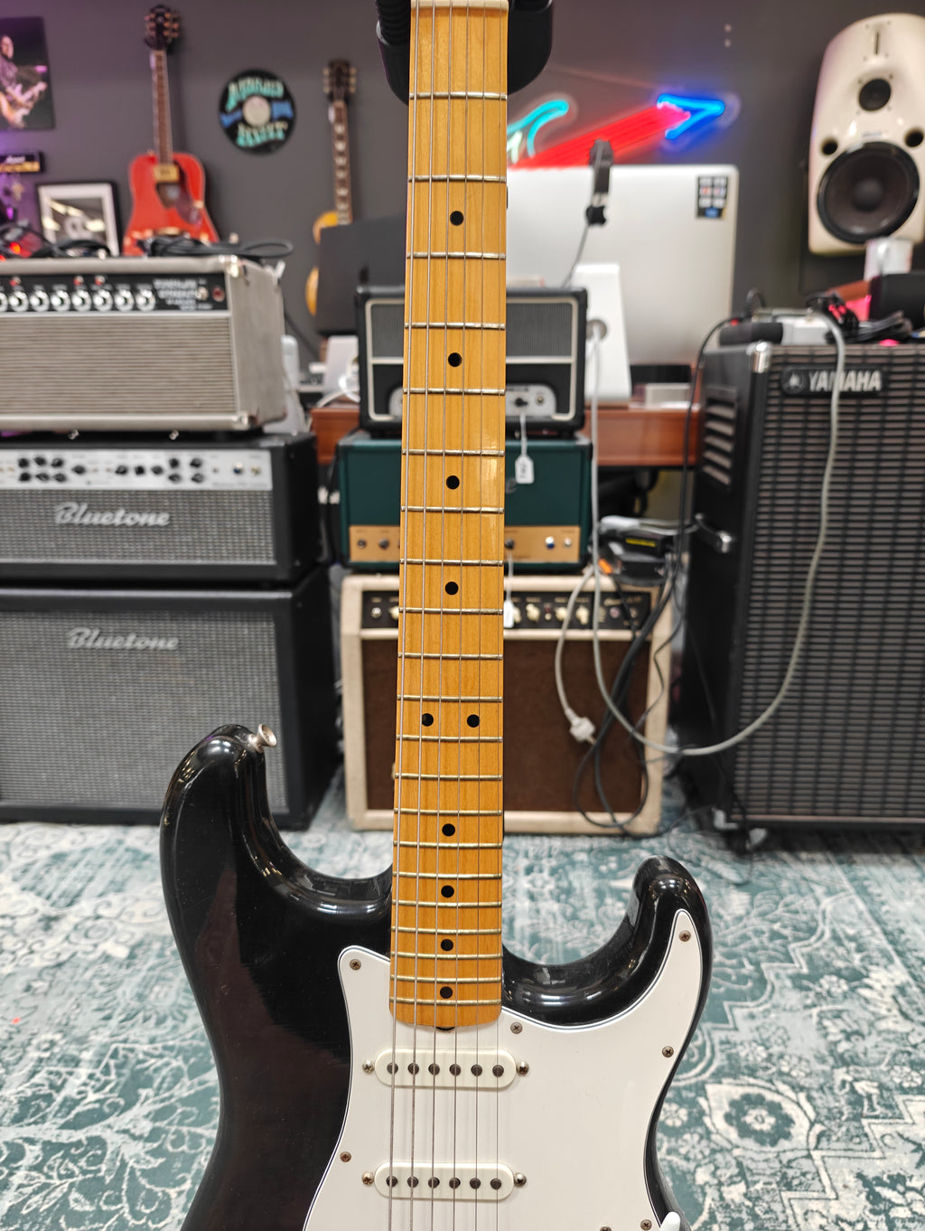 Fender Standard Stratocaster 1982