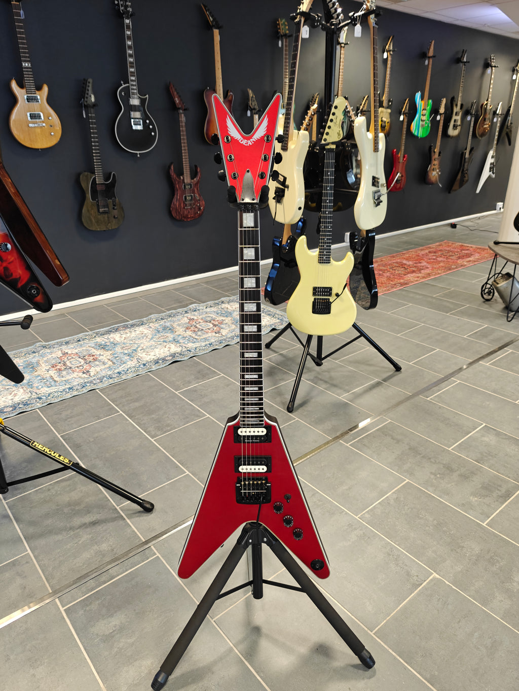 DEAN V Select 24 Kahler Metallic Red Satin