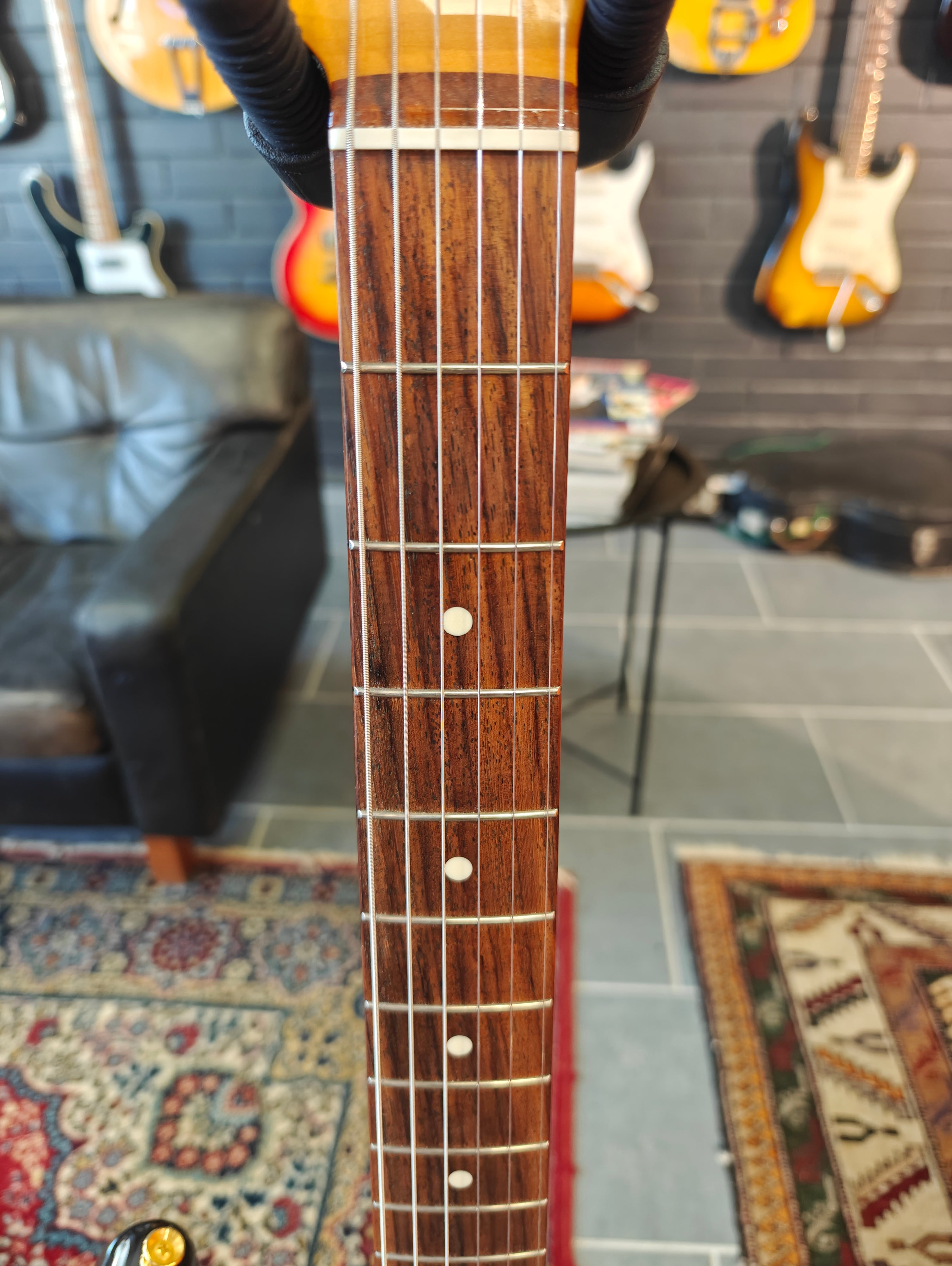 Fender Stratocaster Traditional 60s MIJ w/ Gold Hardware
