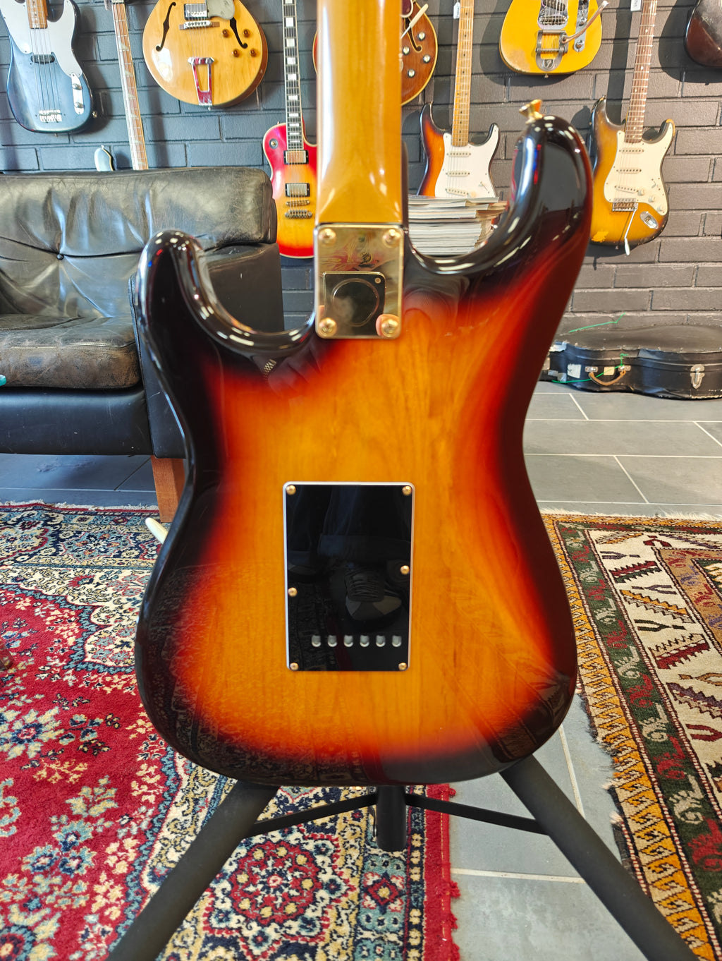 Fender Stratocaster Traditional 60s MIJ w/ Gold Hardware