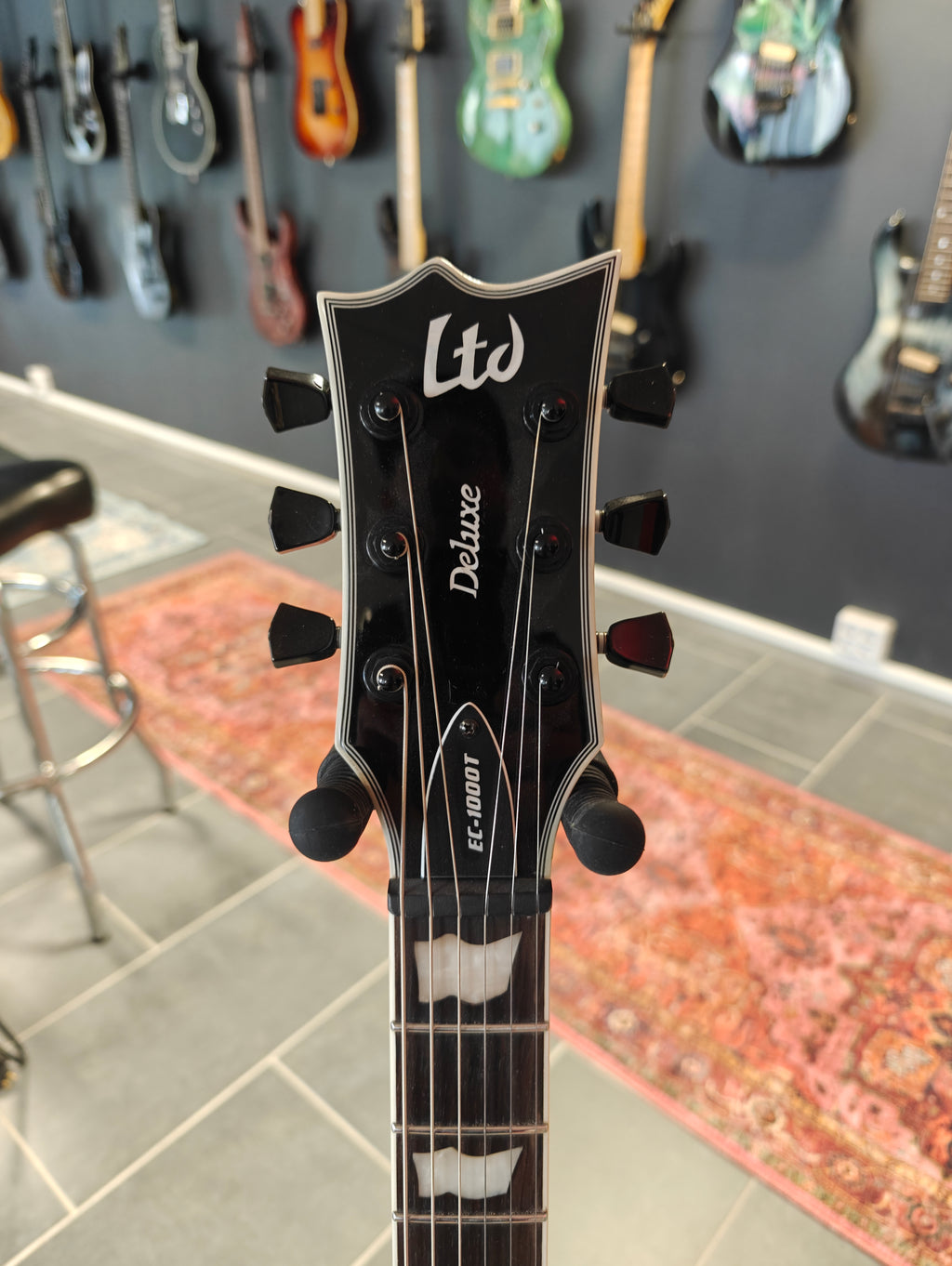 LTD EC-1000T Deluxe Snow White
