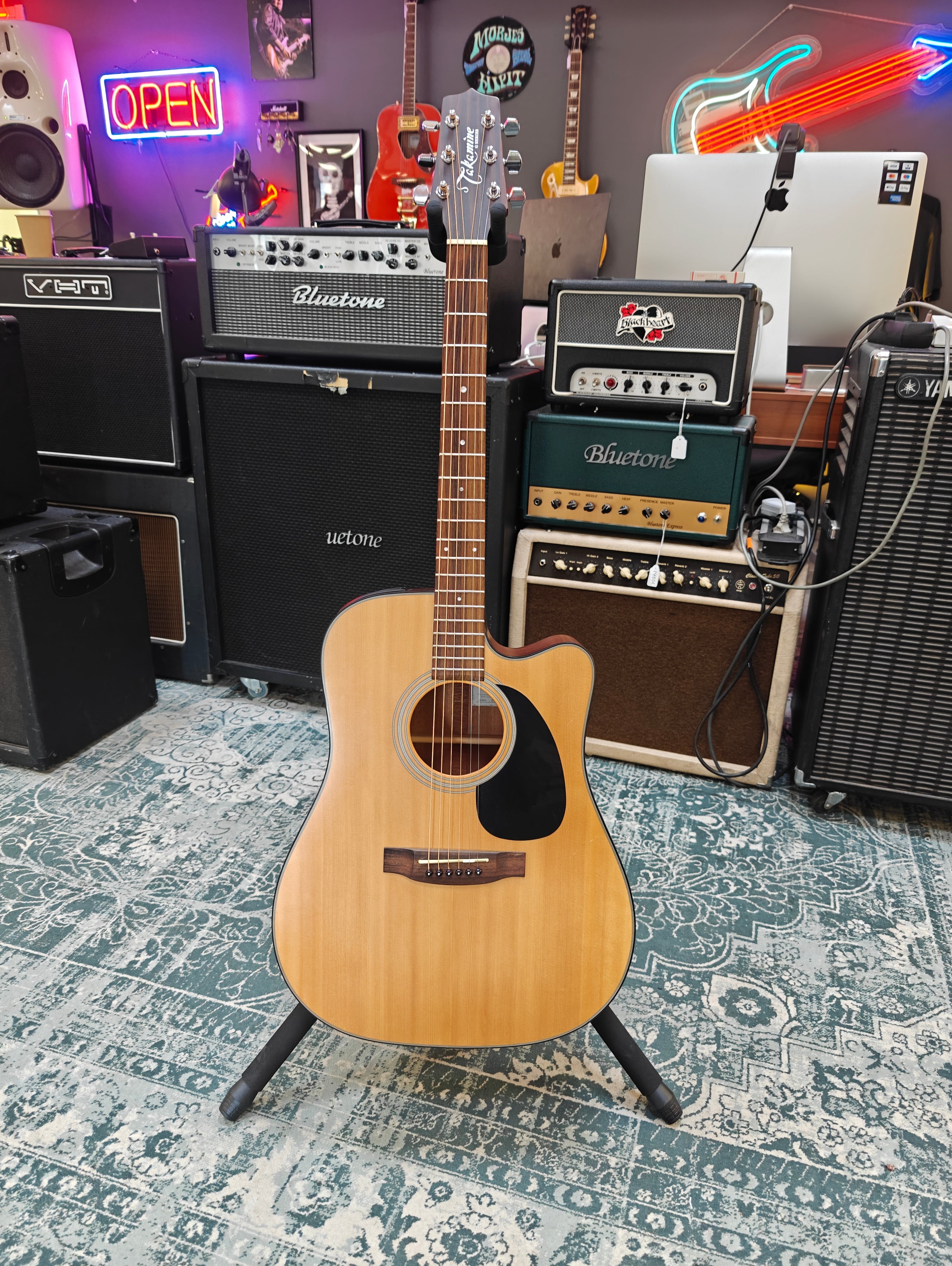 Takamine G-Series EG320SC NS