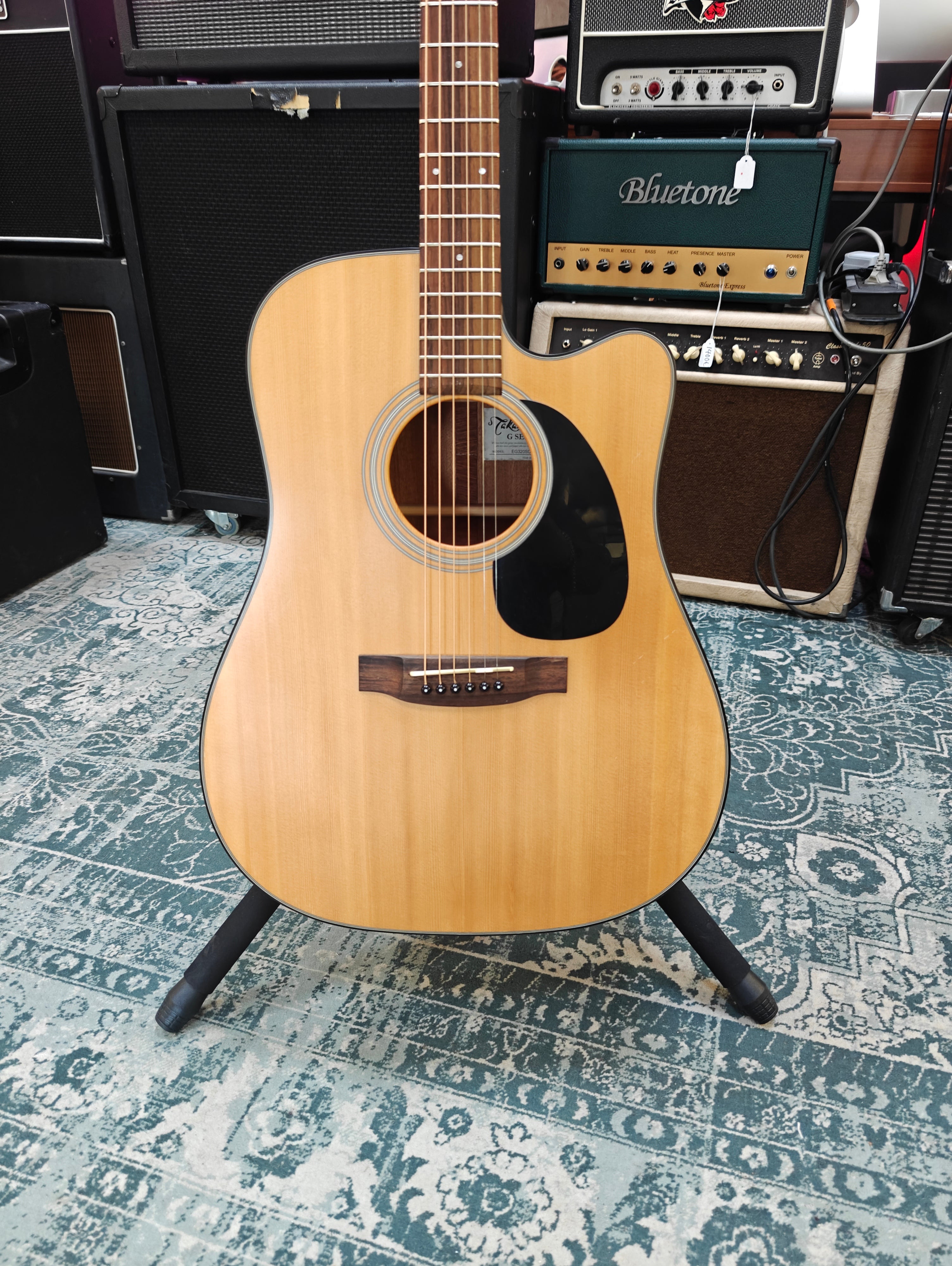 Takamine G-Series EG320SC NS