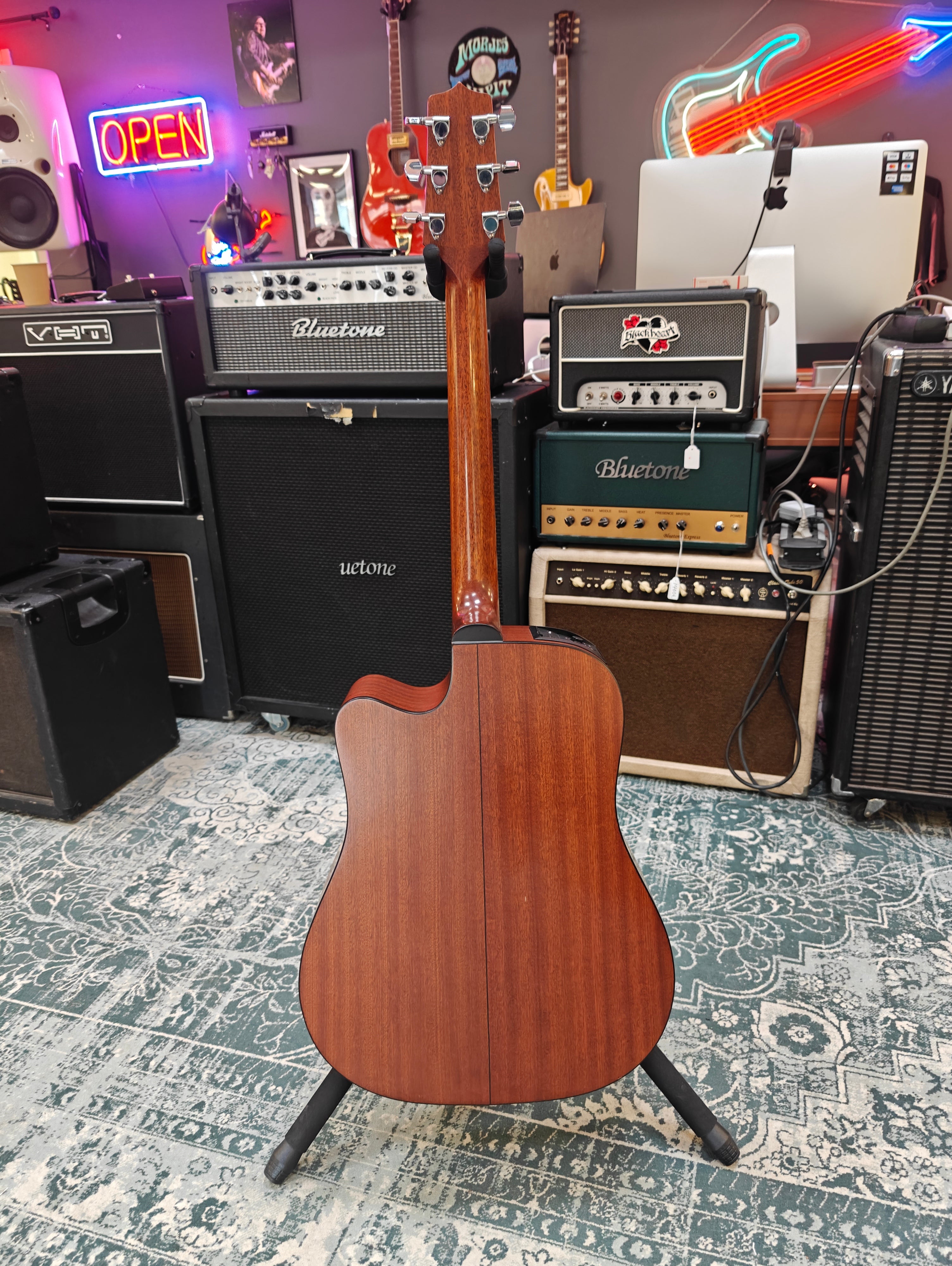 Takamine G-Series EG320SC NS