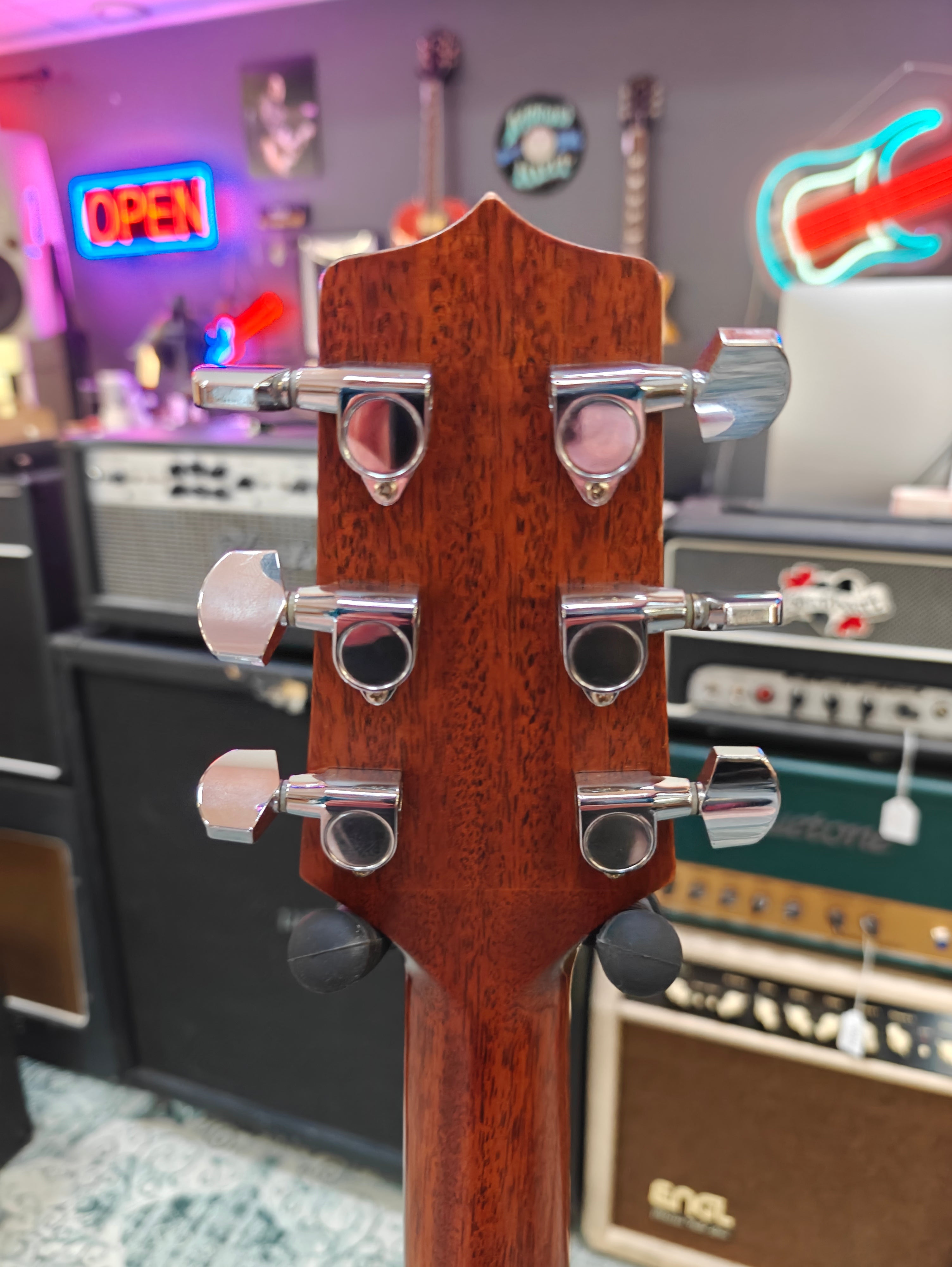 Takamine G-Series EG320SC NS
