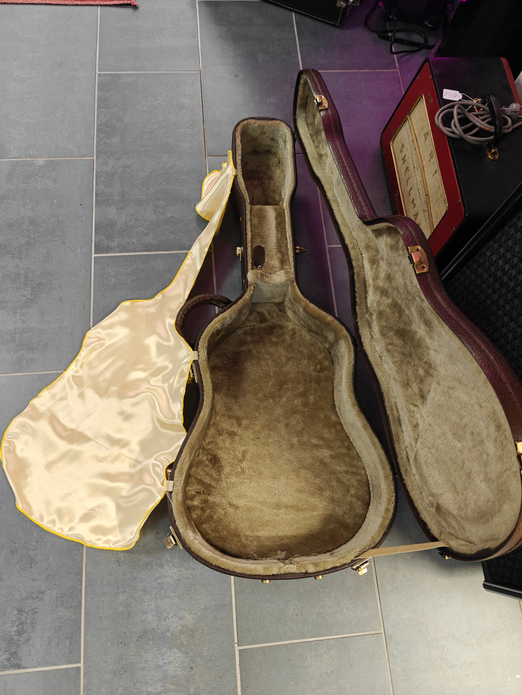 Takamine G-Series EG320SC NS