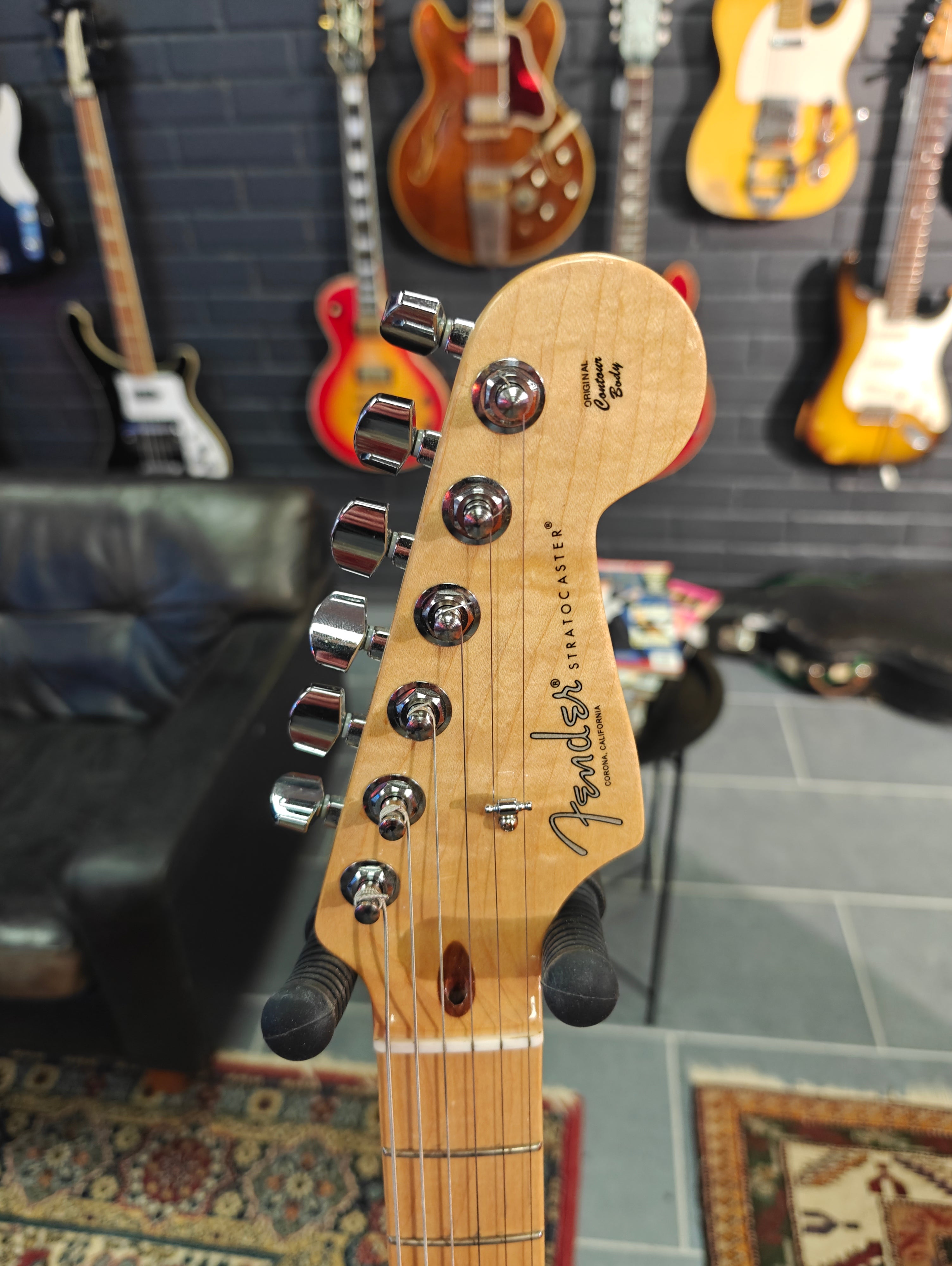 Fender American Pro Stratocaster 2019 Olympic White