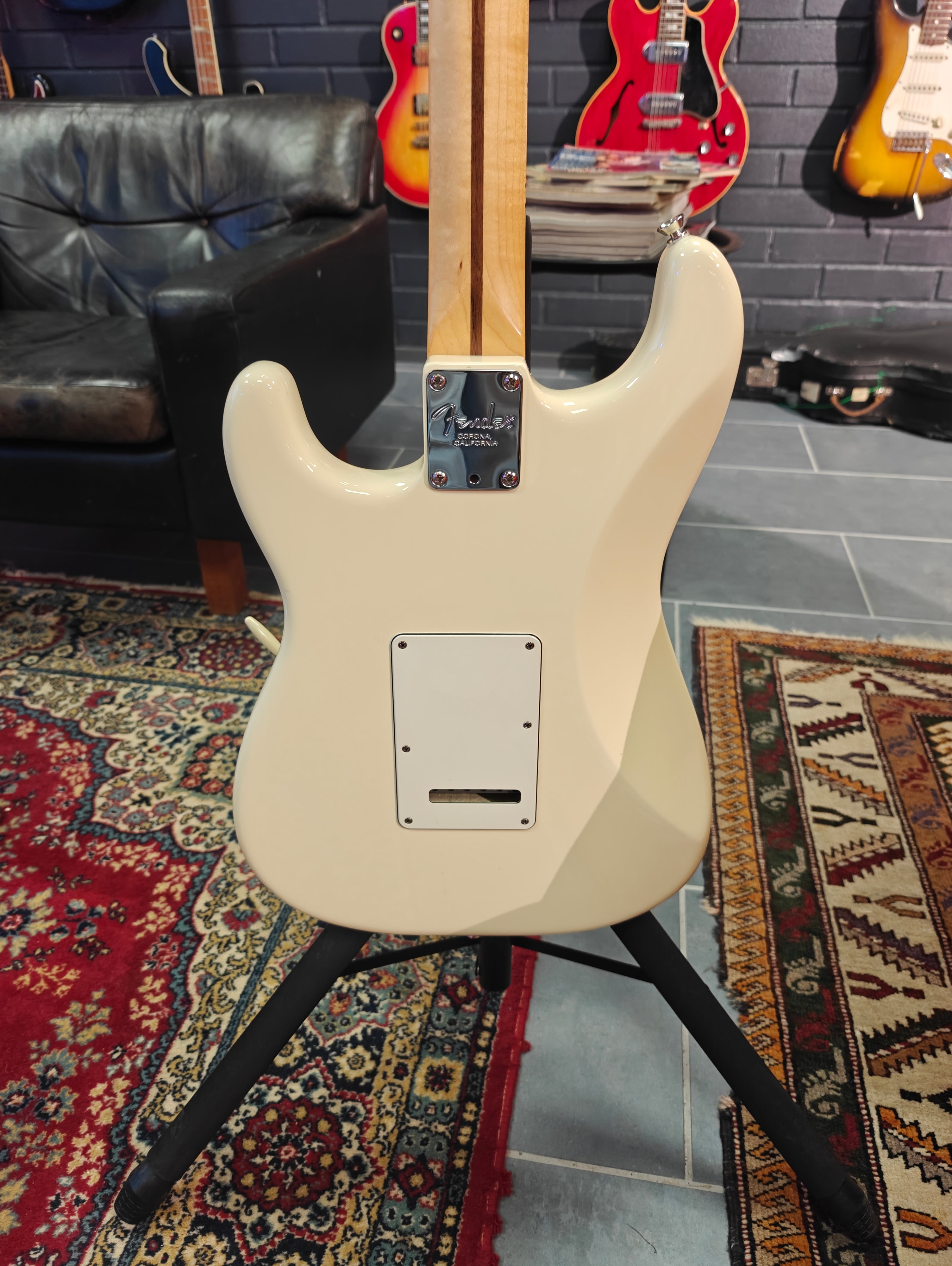 Fender American Pro Stratocaster 2019 Olympic White