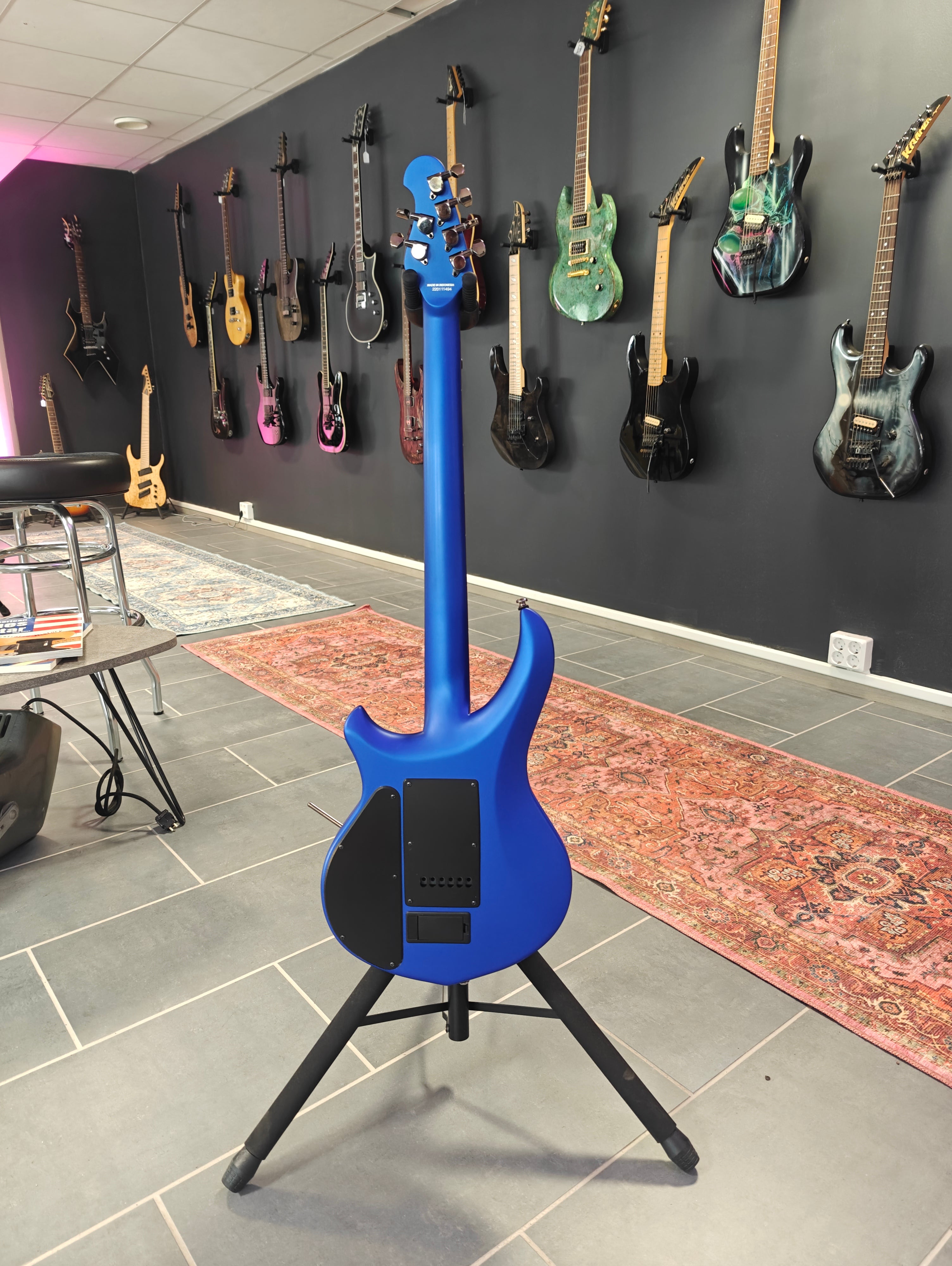 Sterling by Music Man Majesty 100 Siberian Sapphire