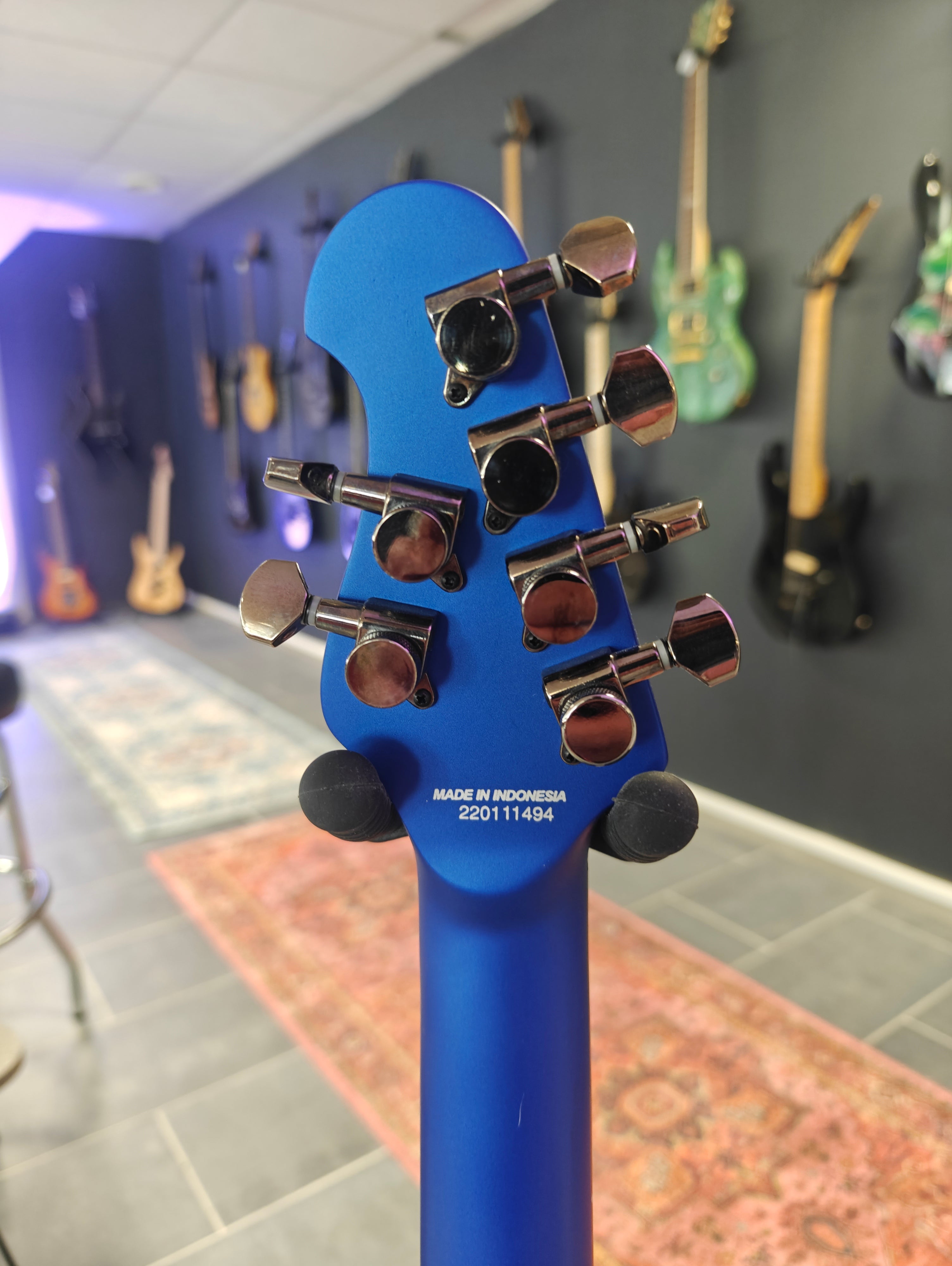 Sterling by Music Man Majesty 100 Siberian Sapphire