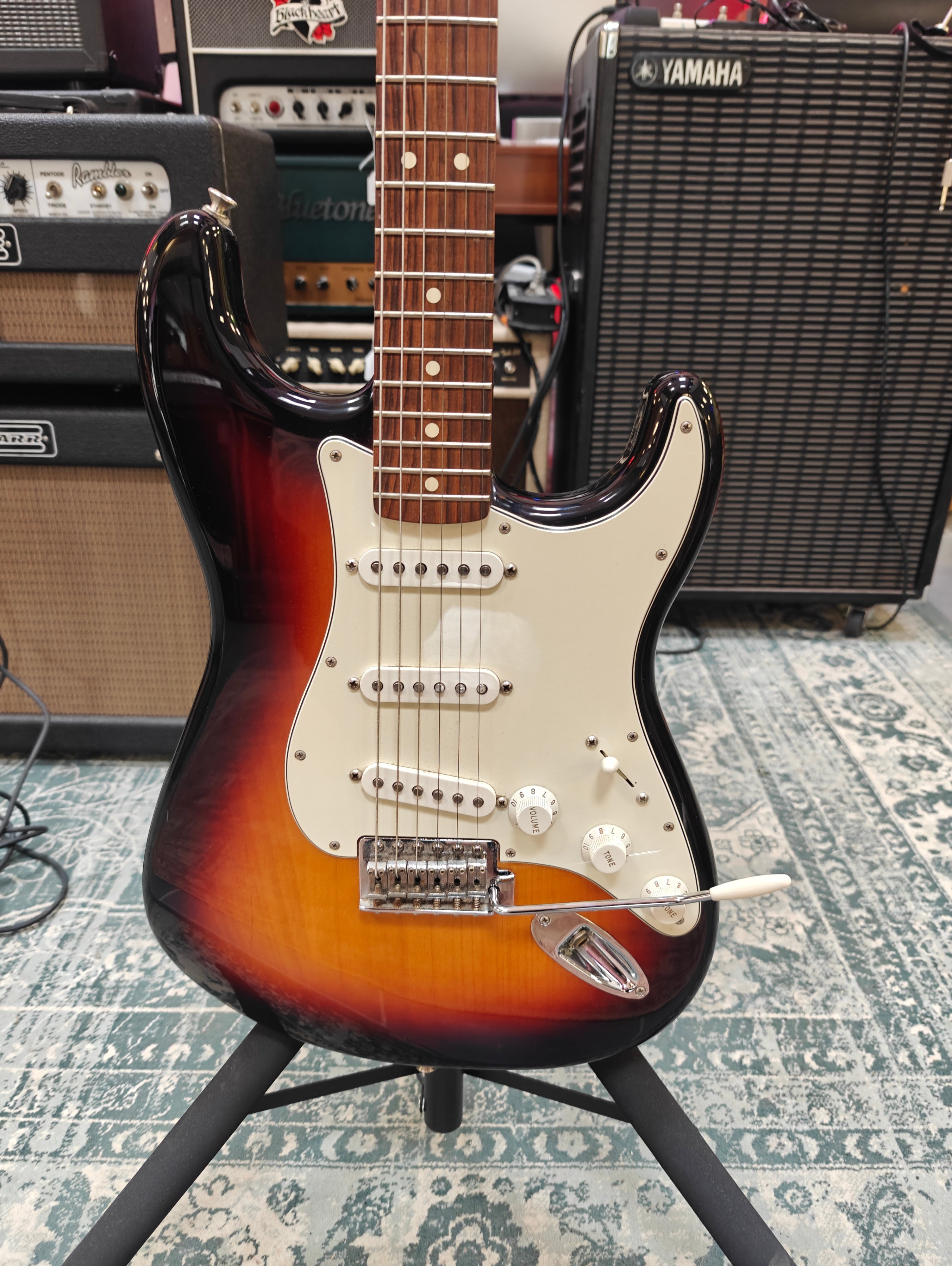 Fender Standard Stratocaster 2016