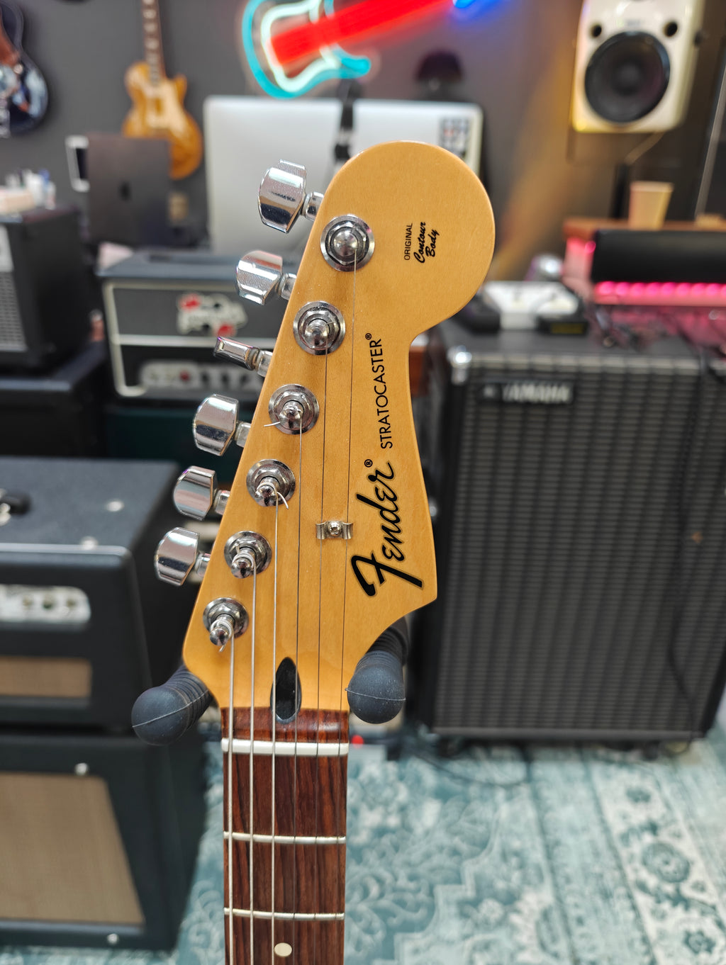 Fender Standard Stratocaster 2016