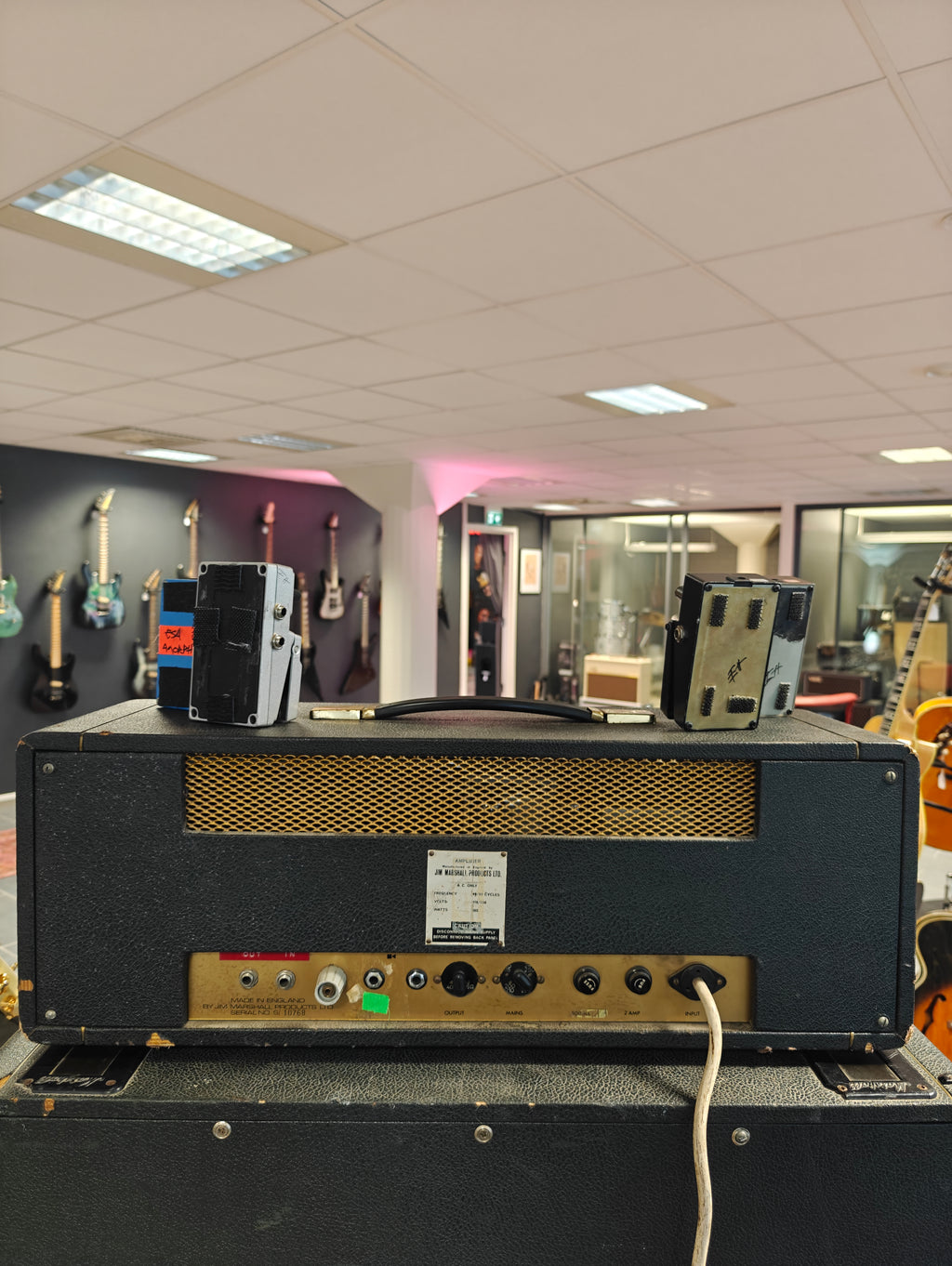 Marshall JMP "Plexi" 50W 1968 con gabinete Marshall Modelo 2034 de 120 vatios 8x10" Ex-Petri Walli de Kingston Wall