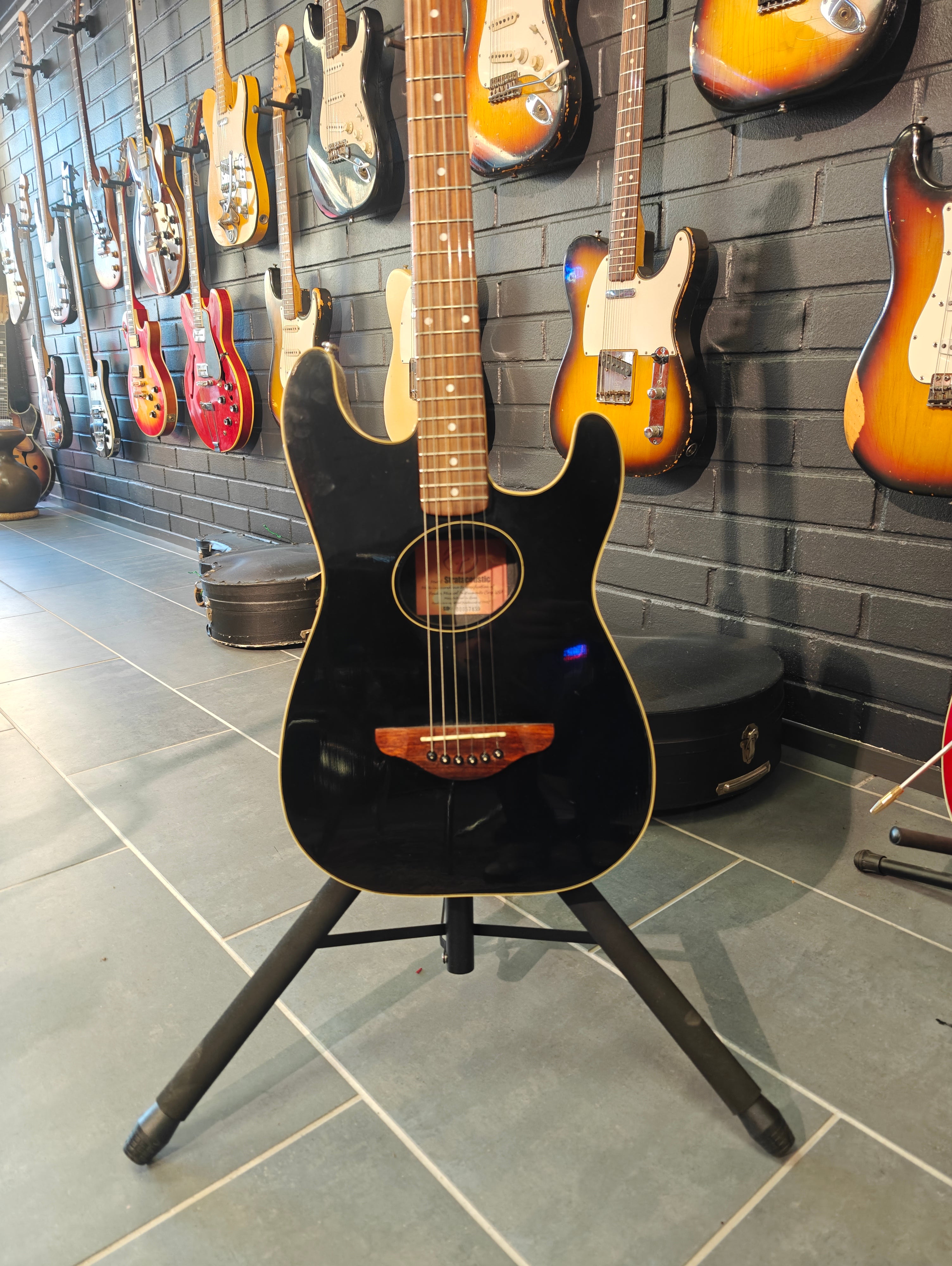 Fender Stratacoustic