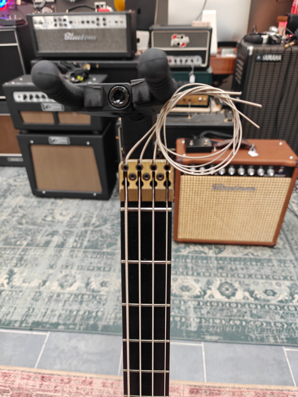 Status Series 3000 Walnut